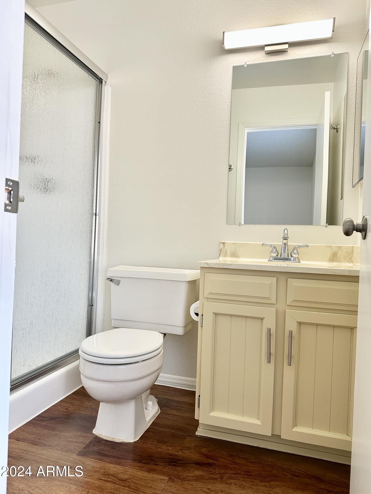 1511 W CHEYENNE Drive