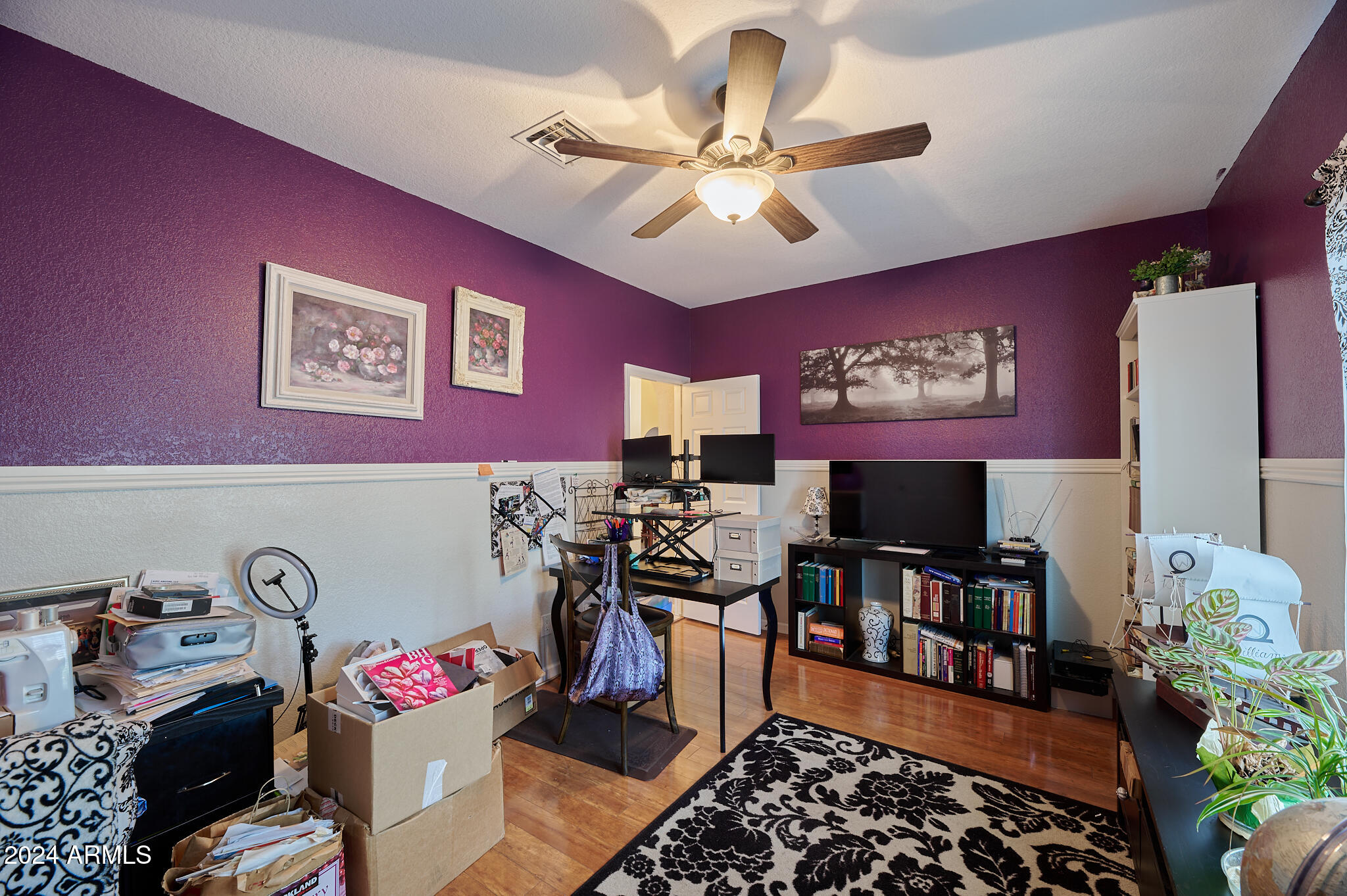 4151 W VICTORIA Lane