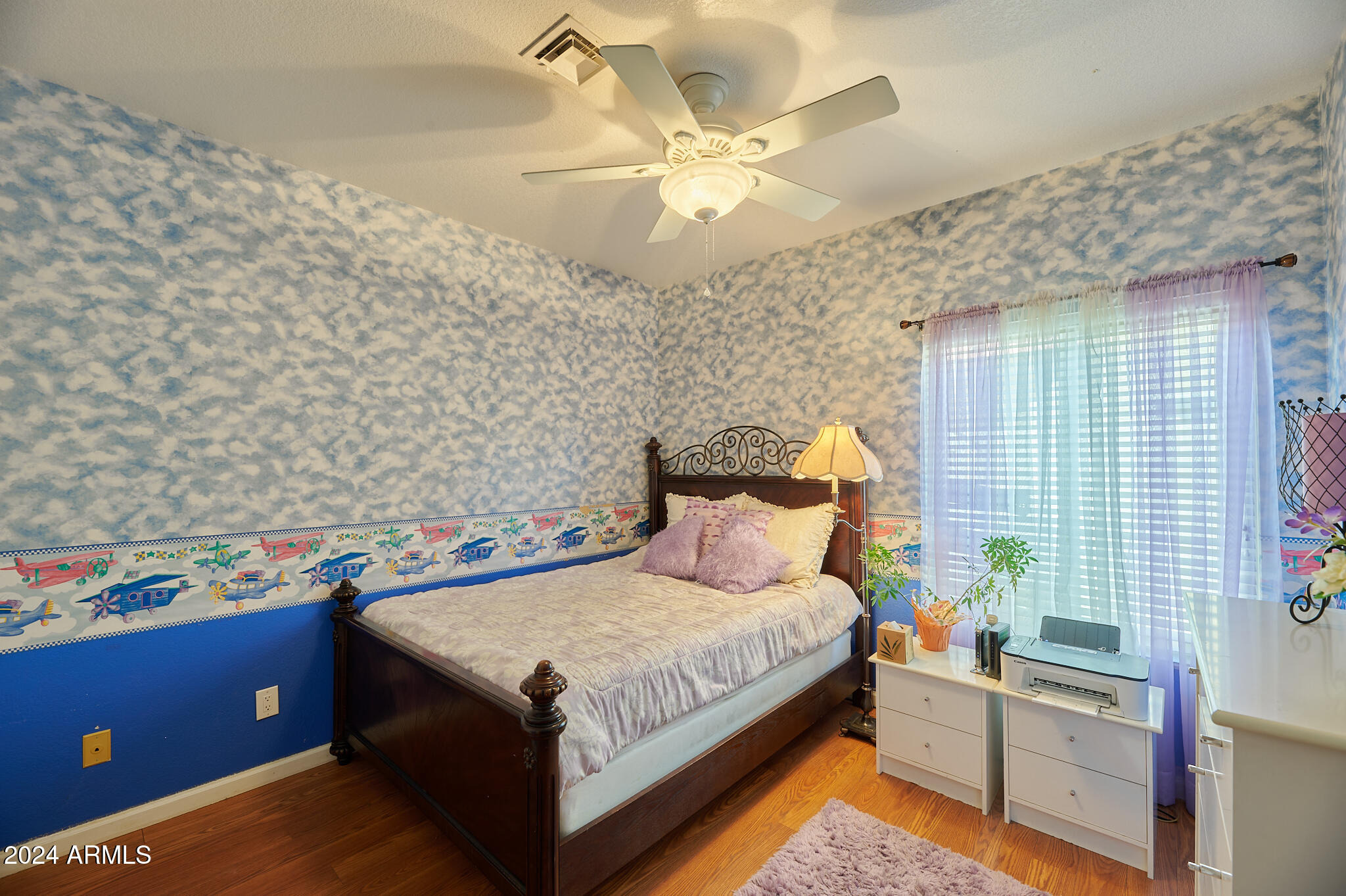 4151 W VICTORIA Lane