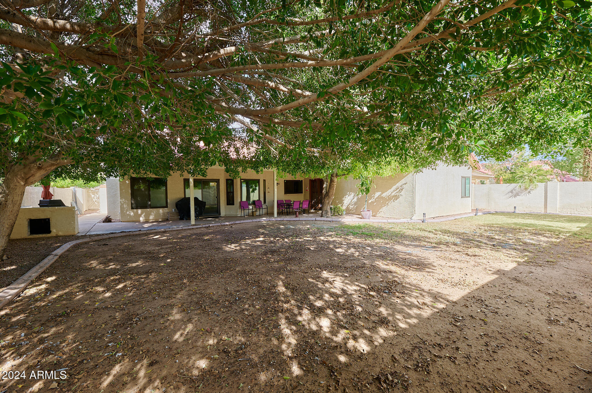 4151 W VICTORIA Lane