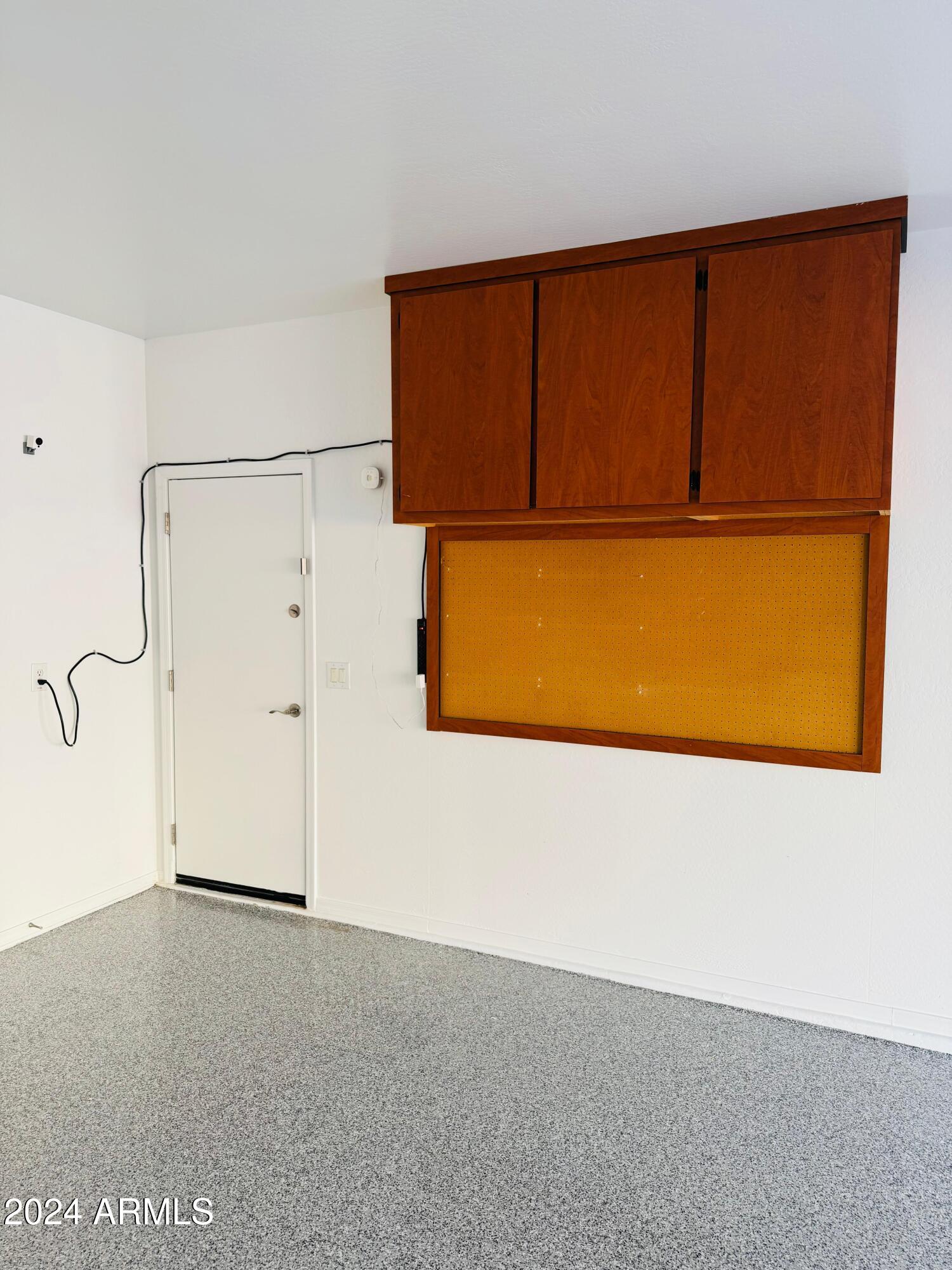 1723 S RESEDA Street