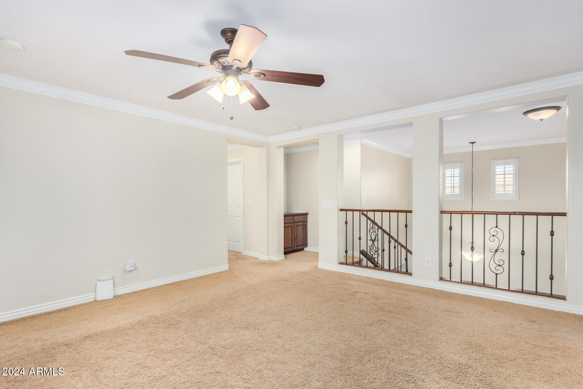 1723 S RESEDA Street