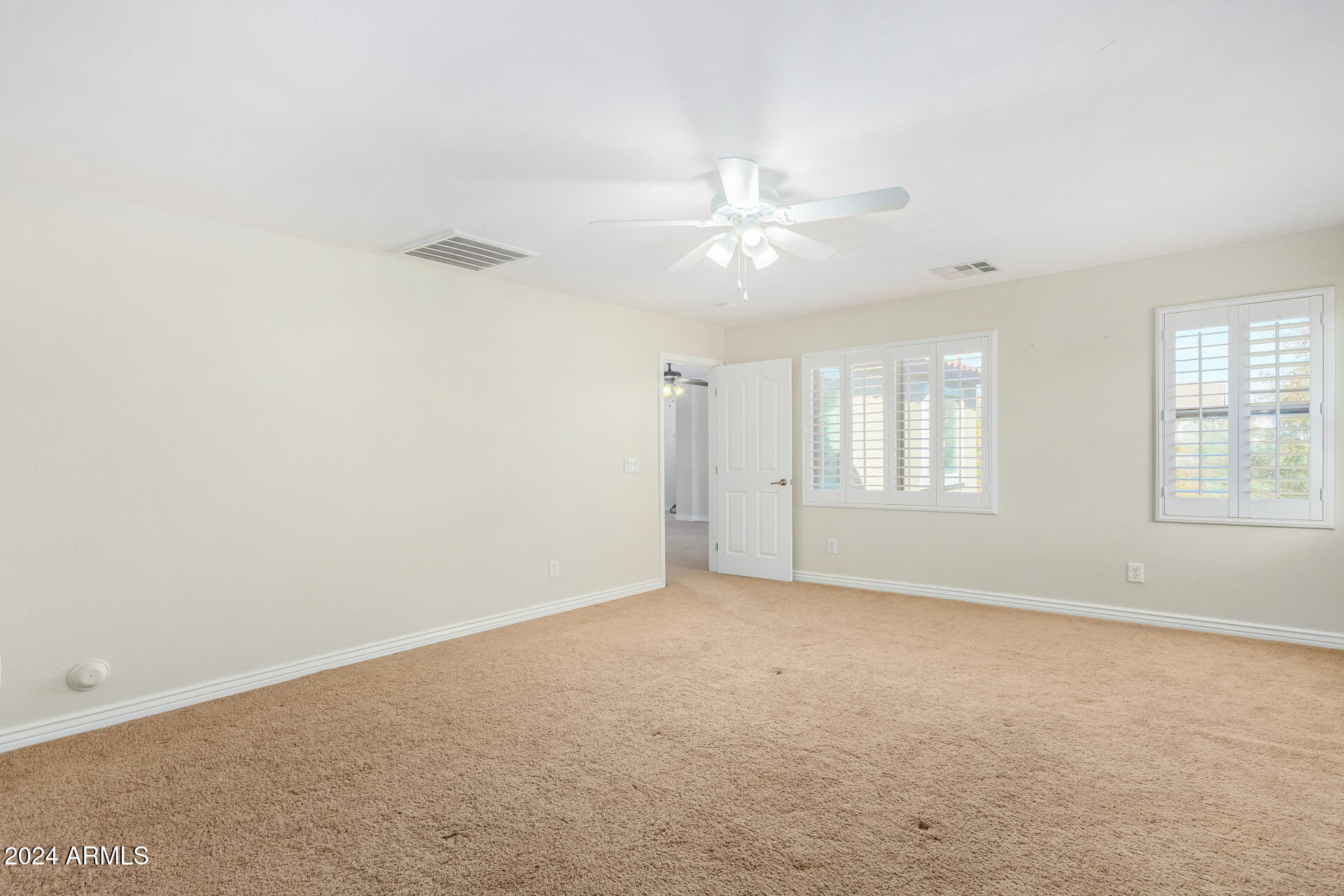 1723 S RESEDA Street