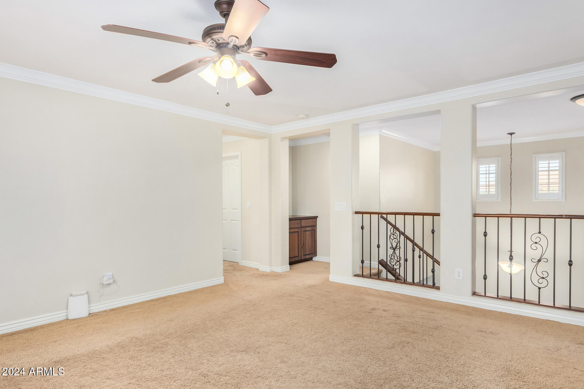 1723 S RESEDA Street