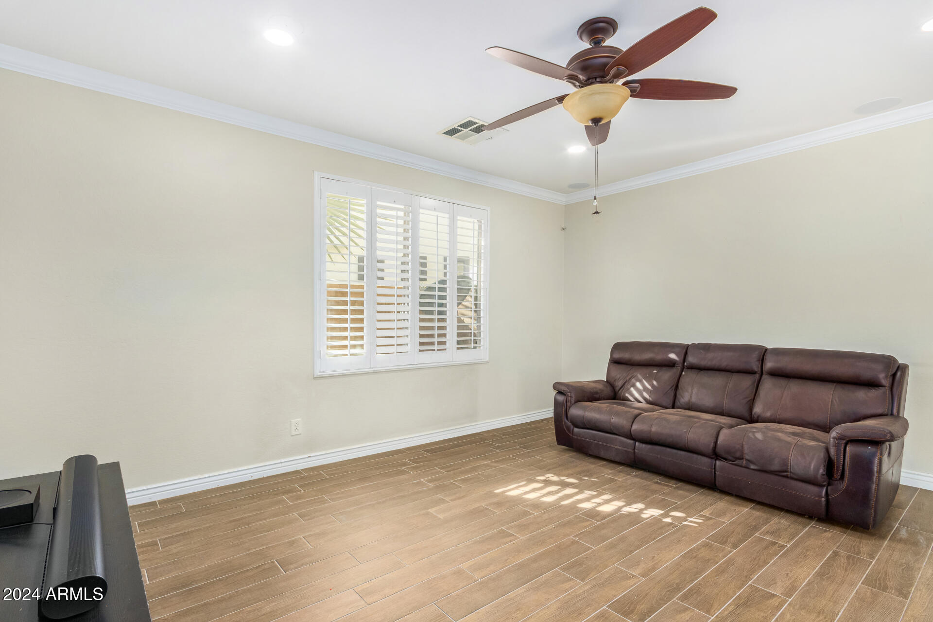 1723 S RESEDA Street