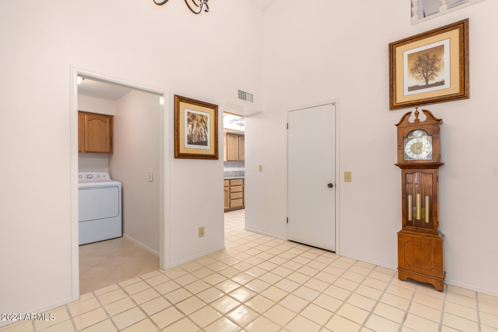 10133 E CHESTNUT Drive