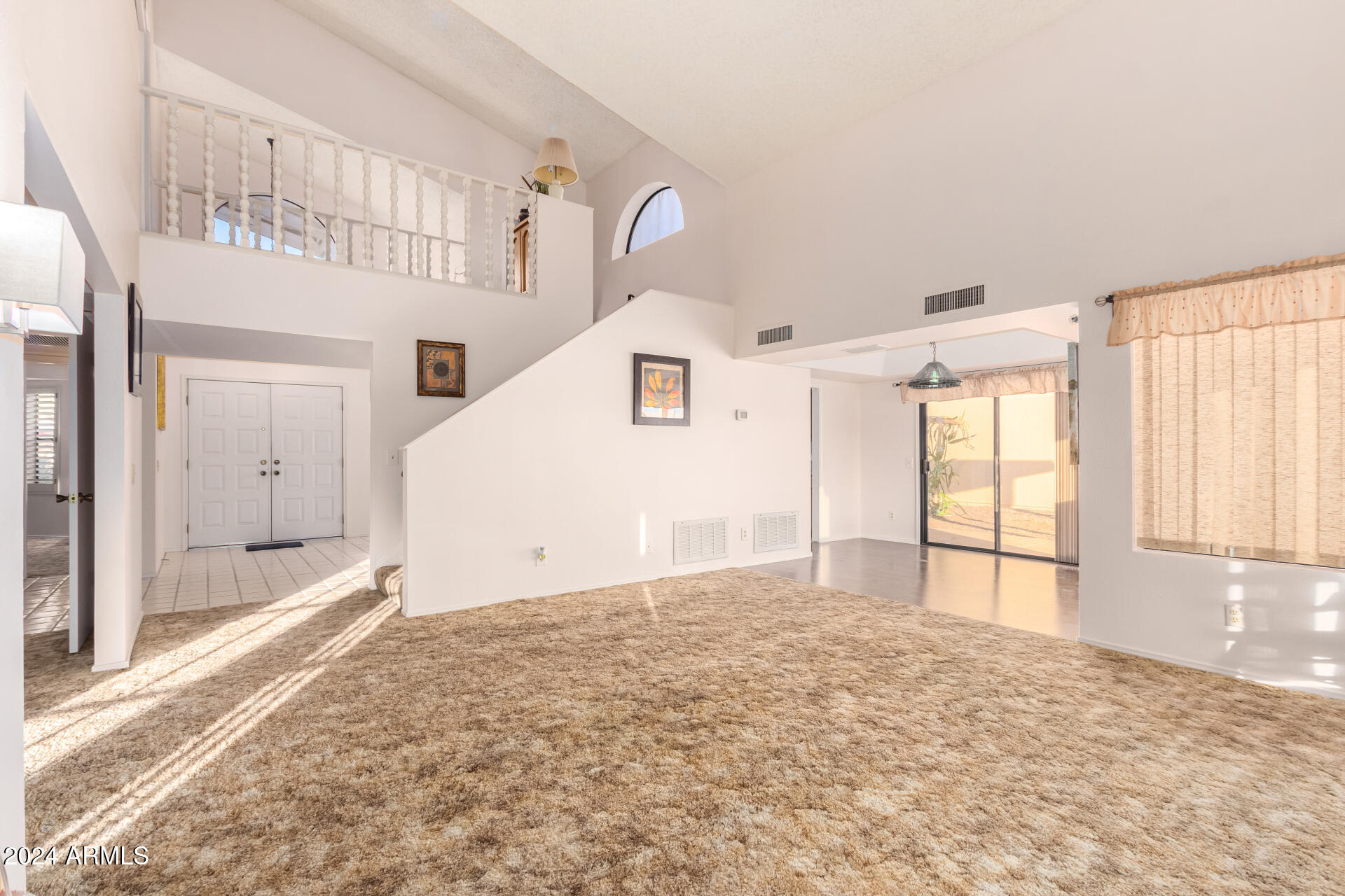 10133 E CHESTNUT Drive