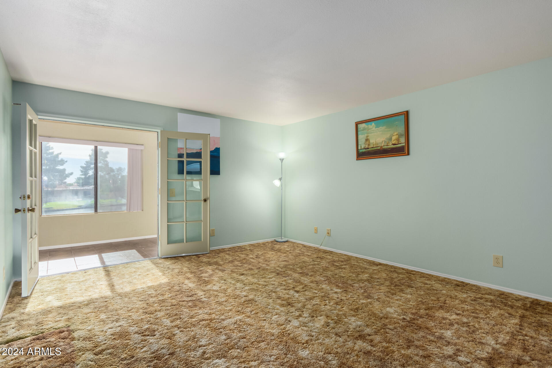 10133 E CHESTNUT Drive