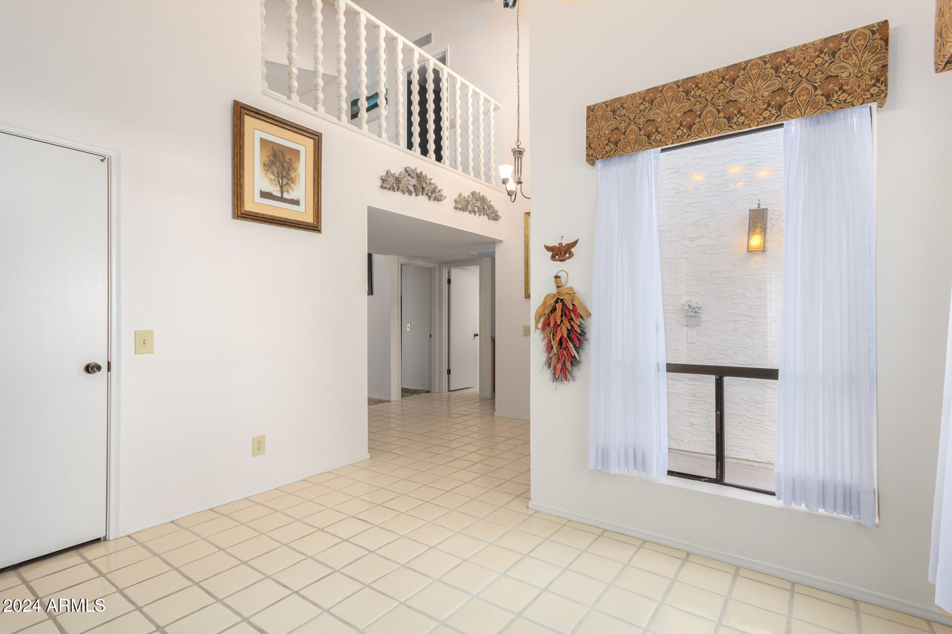 10133 E CHESTNUT Drive