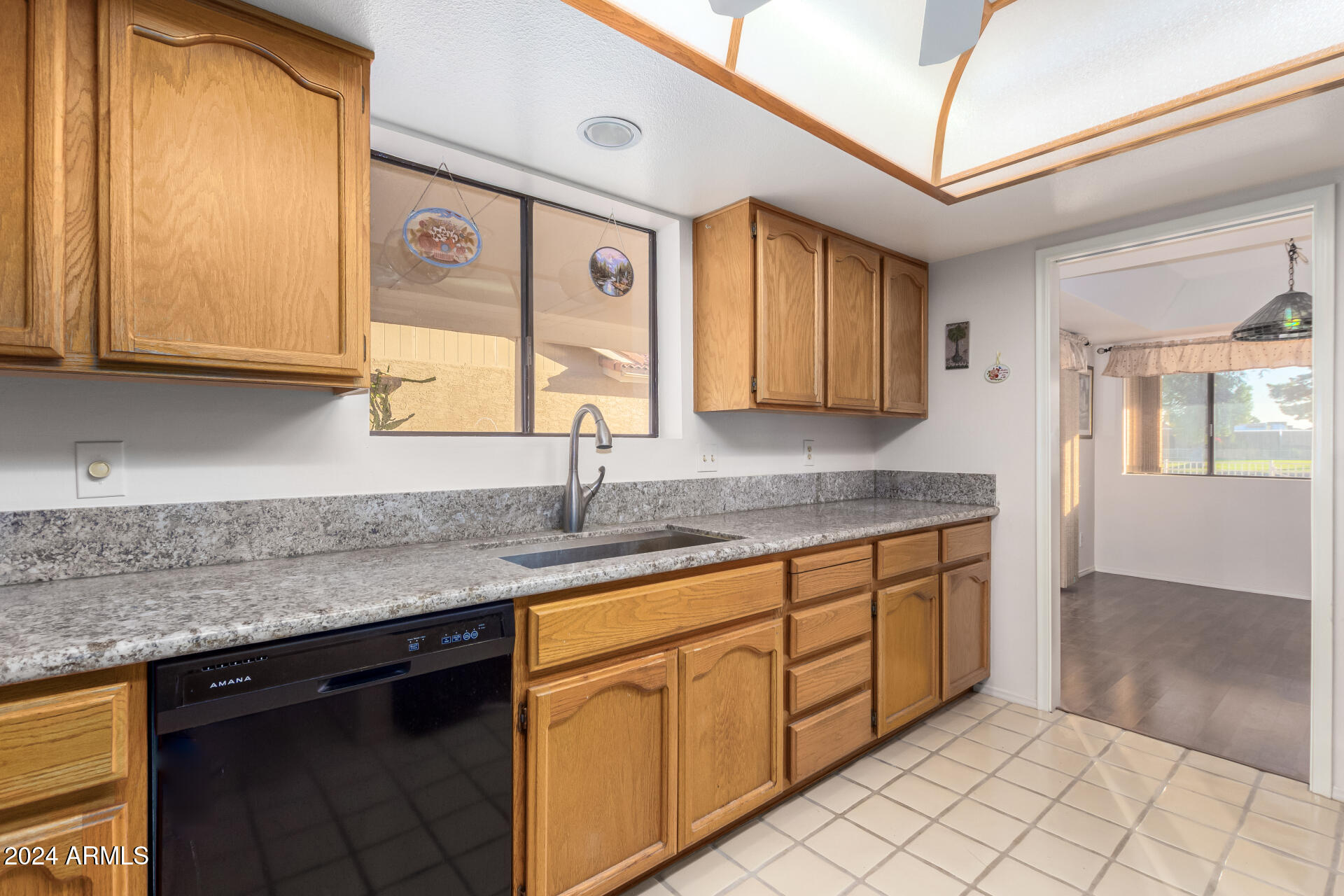 10133 E CHESTNUT Drive