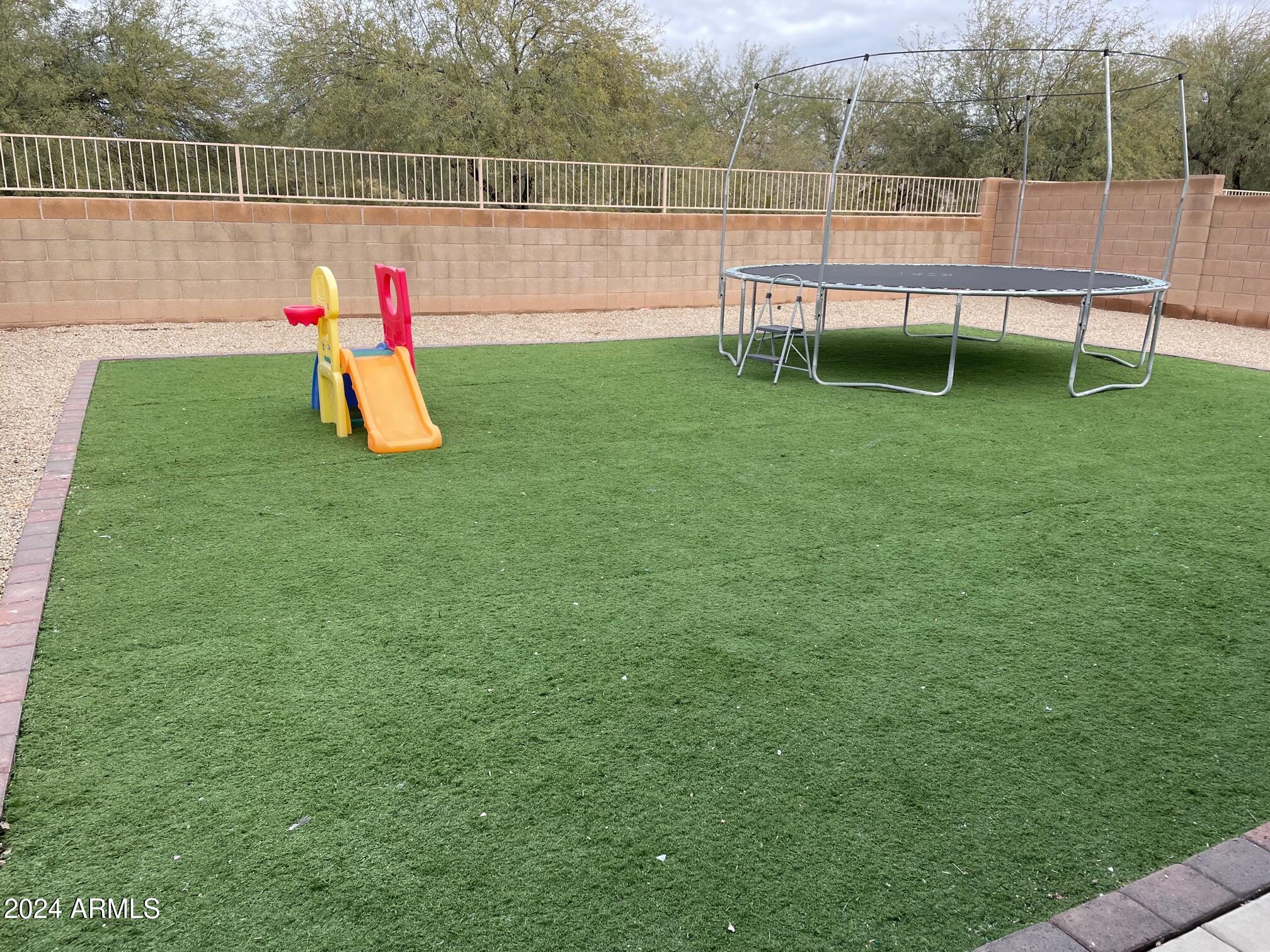 11458 E PERSIMMON Avenue