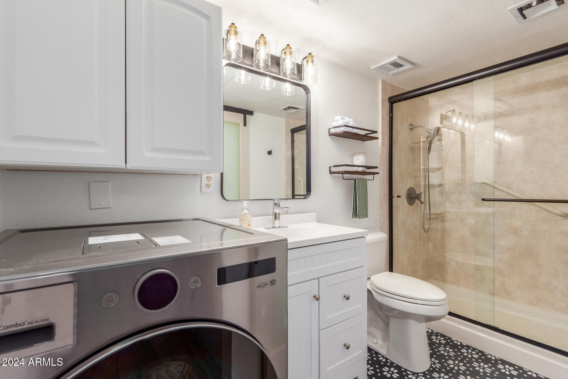 2458 E UNIVERSITY Drive # 4