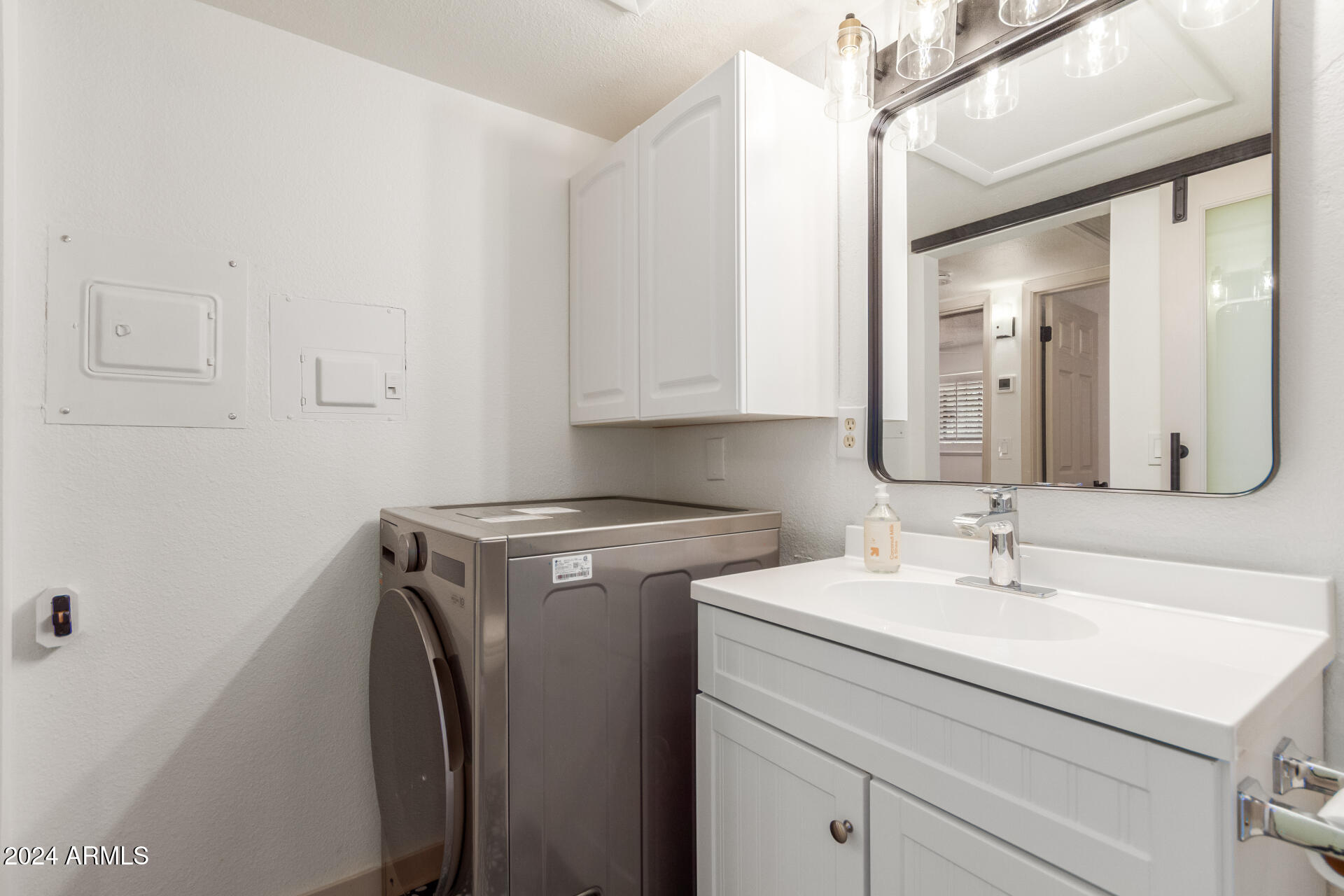 2458 E UNIVERSITY Drive # 4