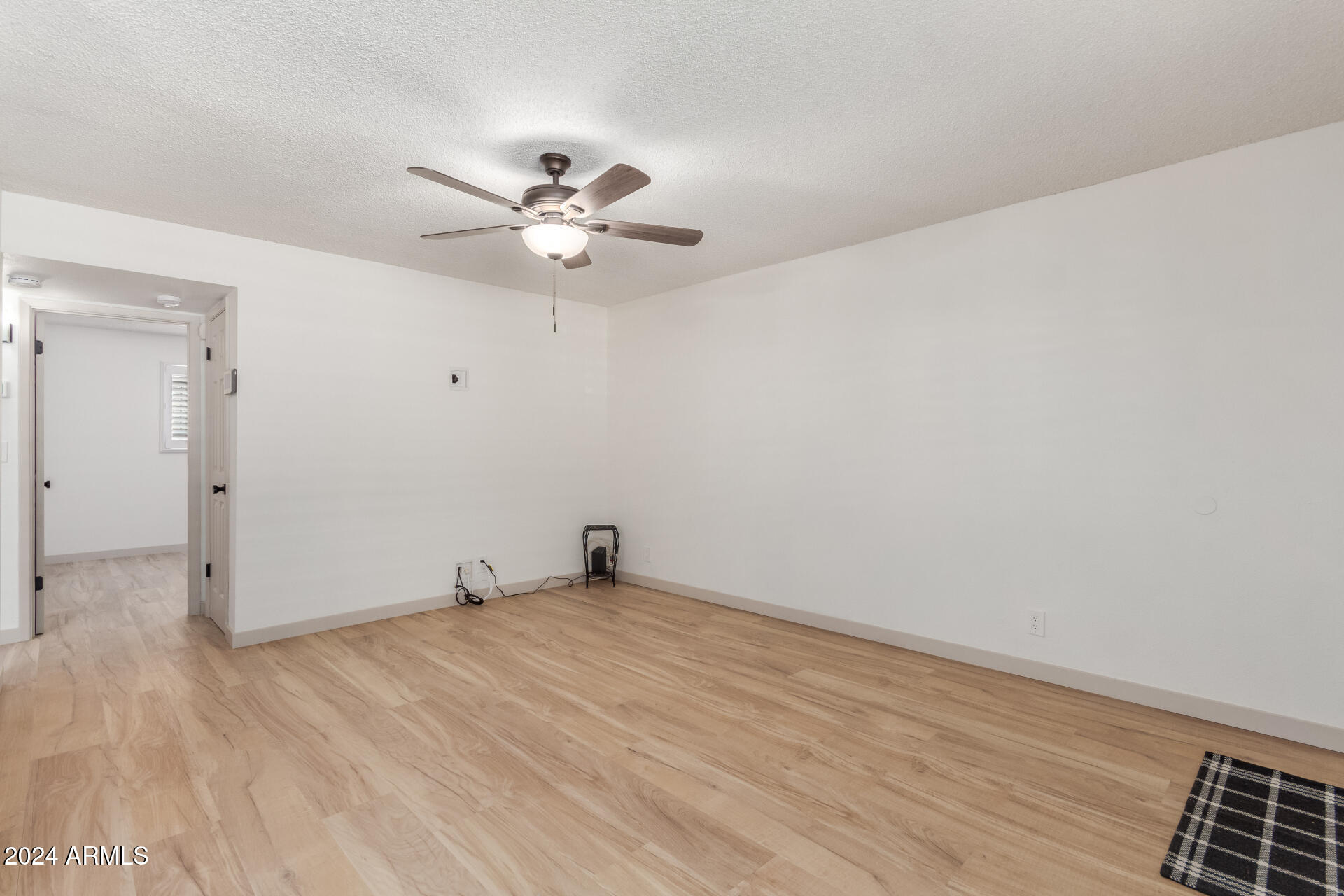 2458 E UNIVERSITY Drive # 4