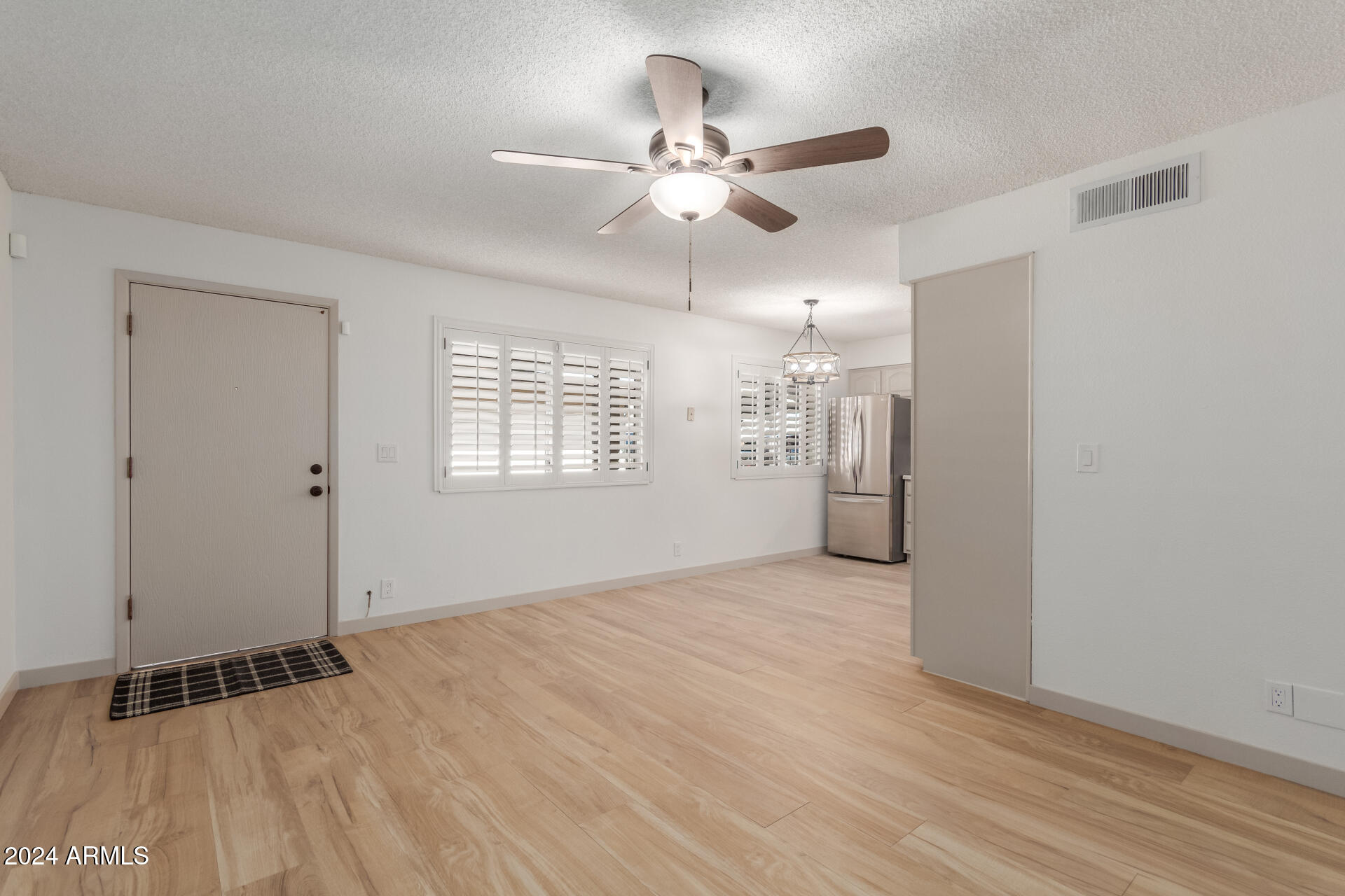 2458 E UNIVERSITY Drive # 4