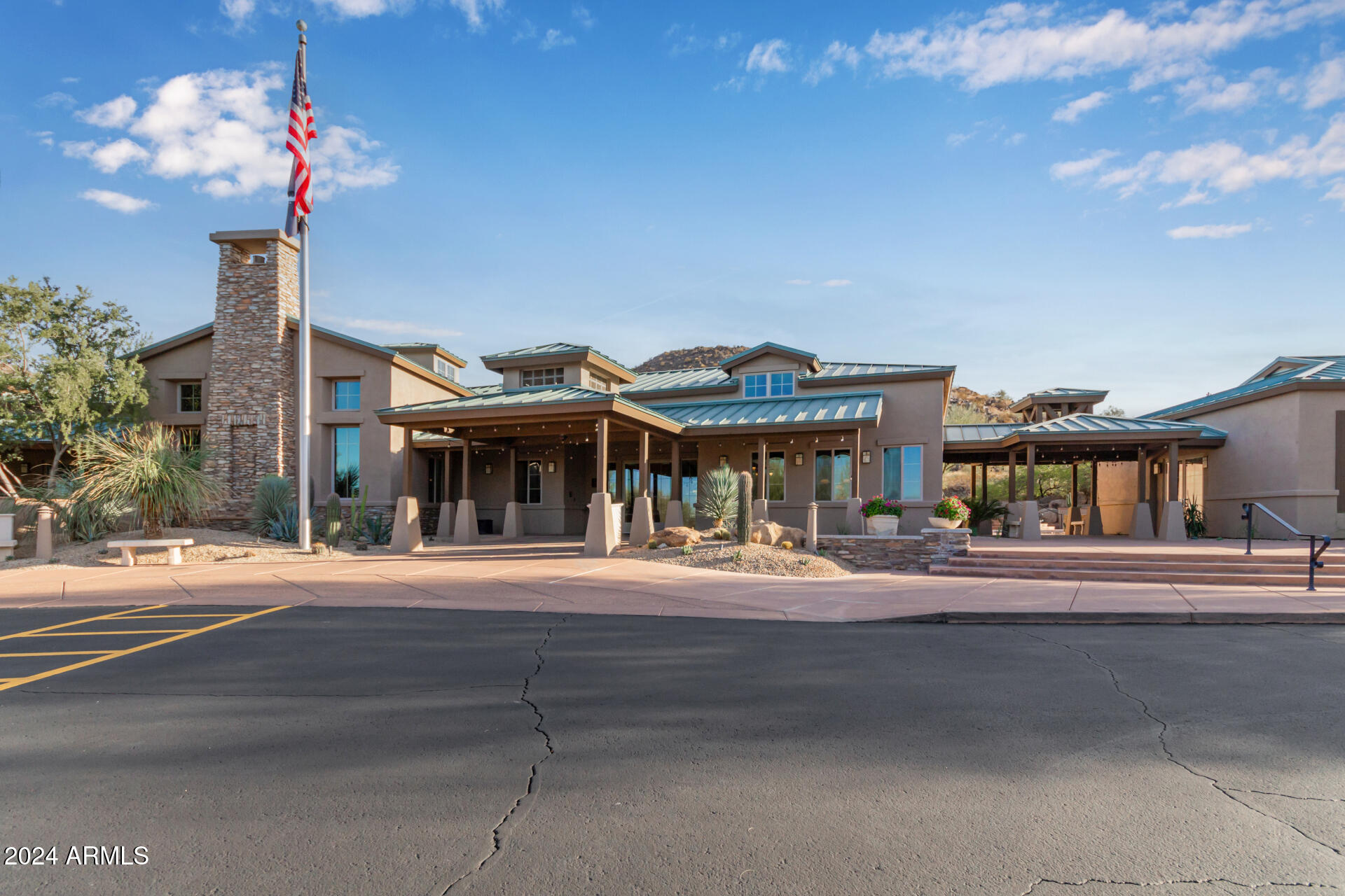 30341 N SADDLEBAG Lane