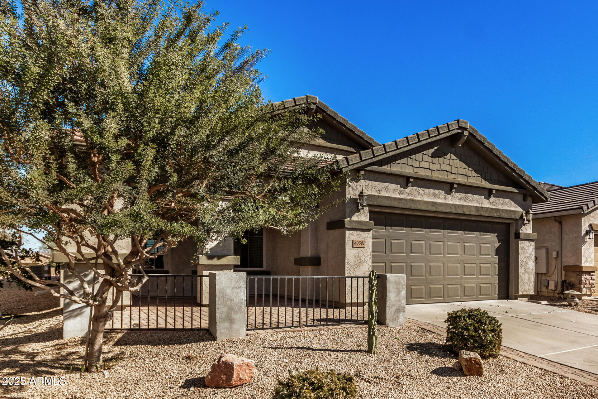 30341 N SADDLEBAG Lane