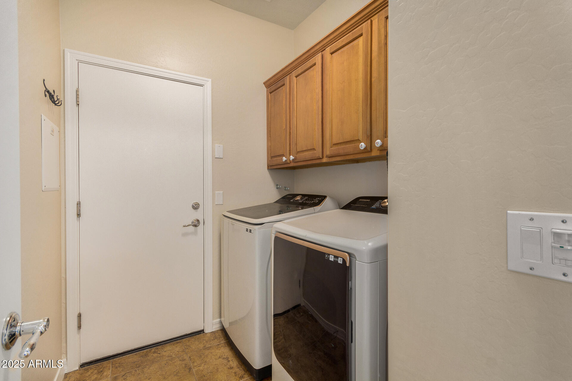 30341 N SADDLEBAG Lane