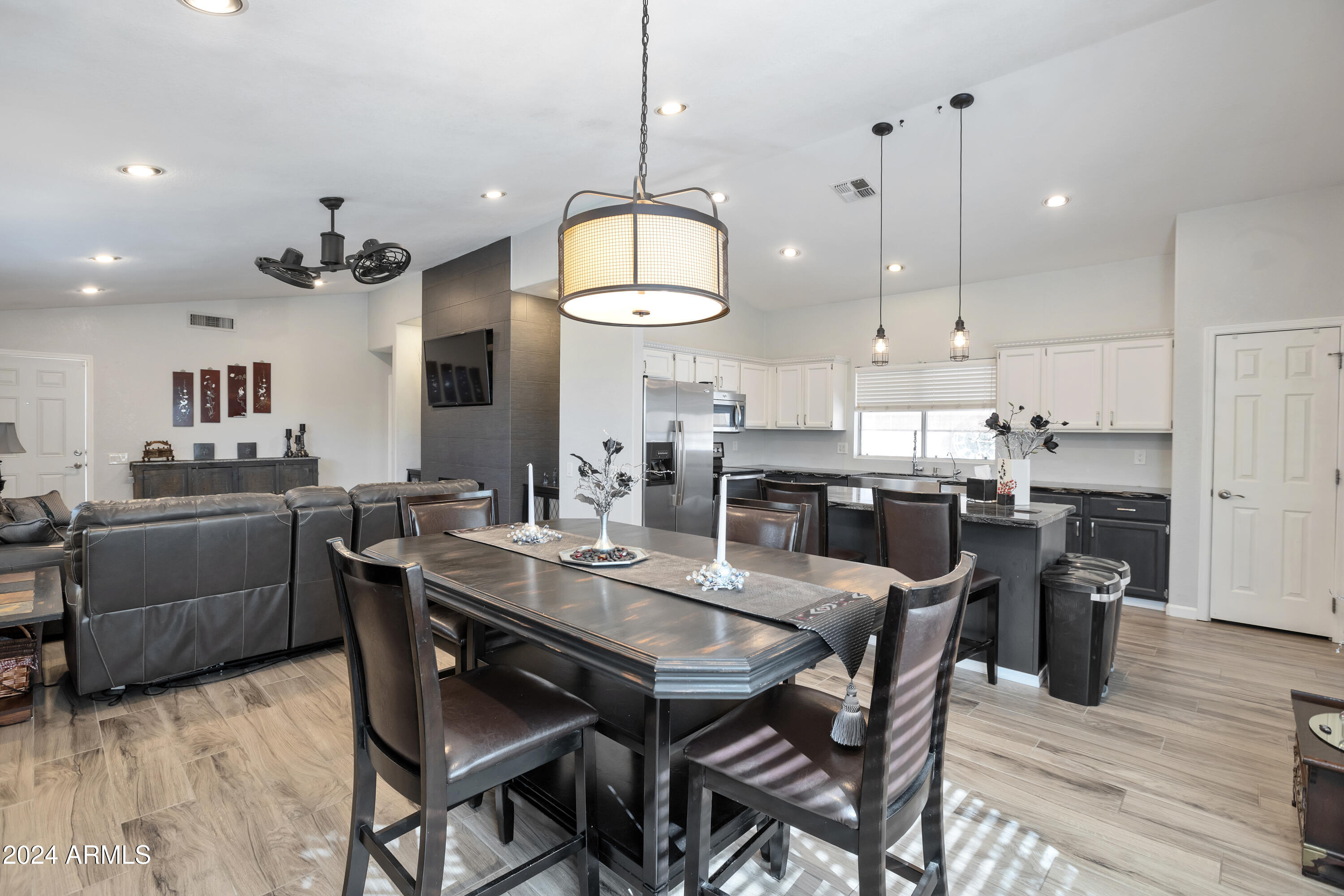 4101 E SILVERWOOD Drive