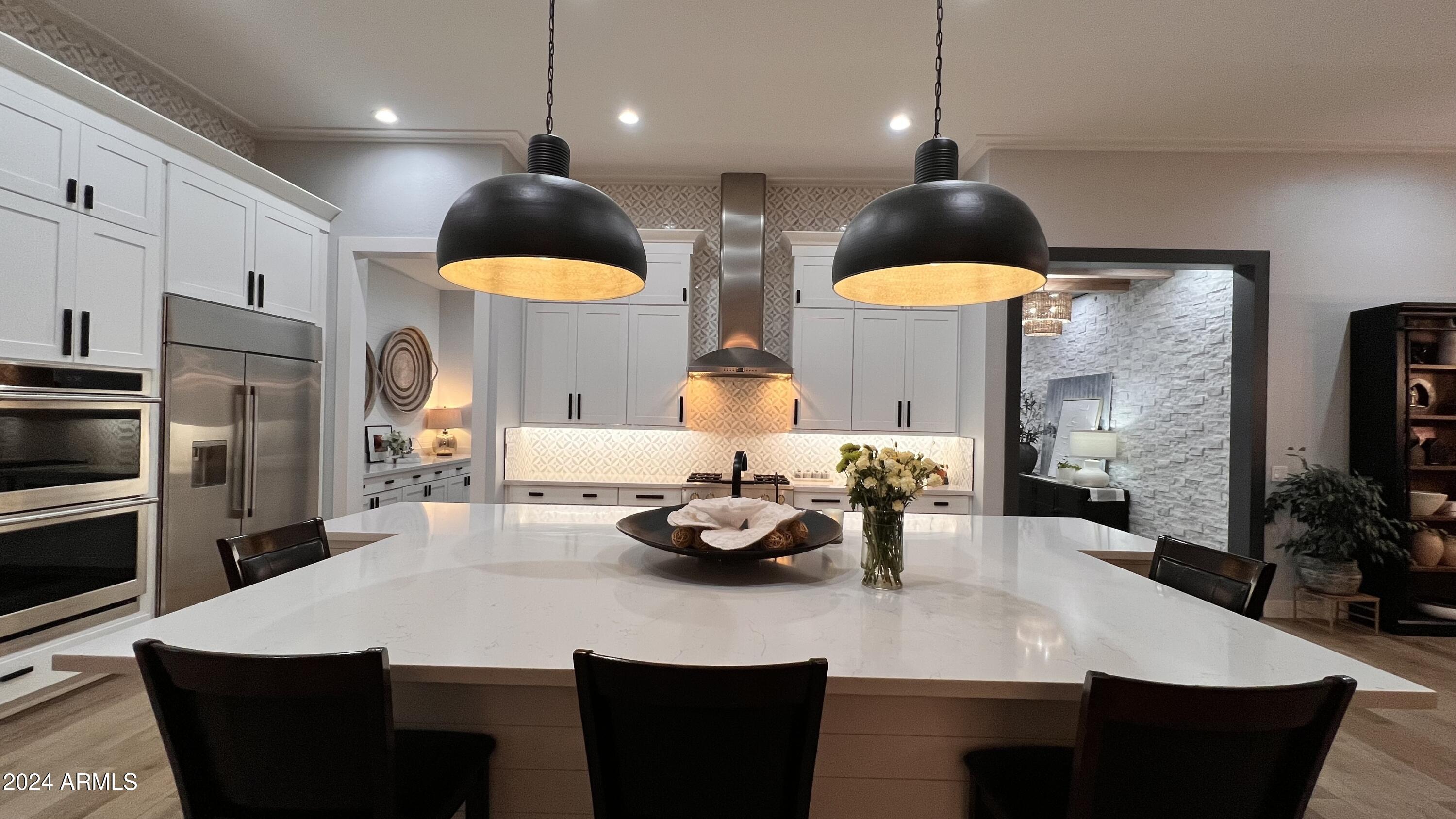 1359 E SAN CARLOS Way