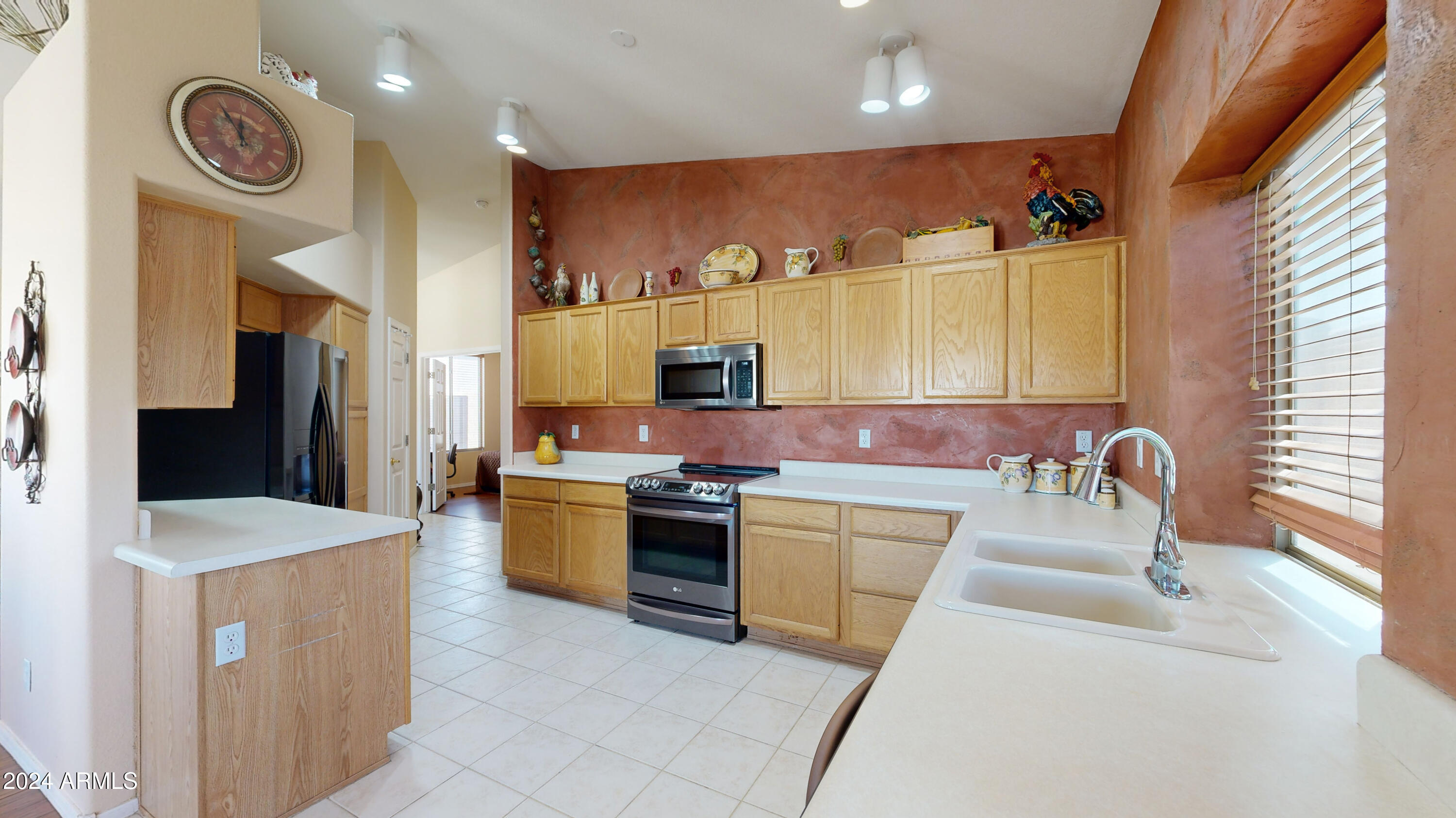 6814 E SAN CRISTOBAL Way