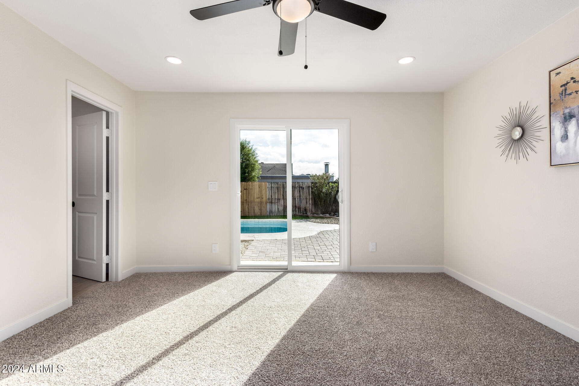 7309 W CLAREMONT Street