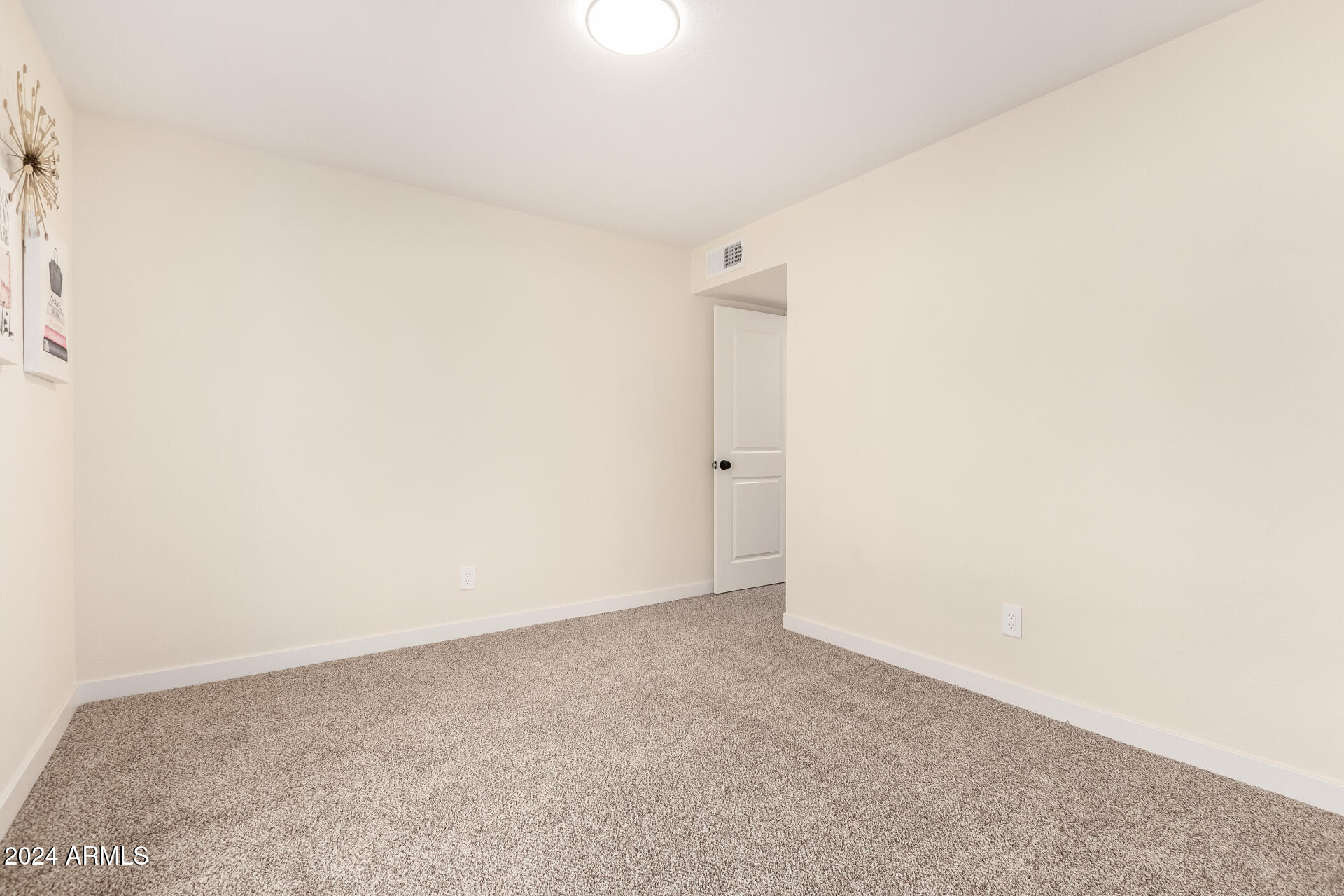 7309 W CLAREMONT Street