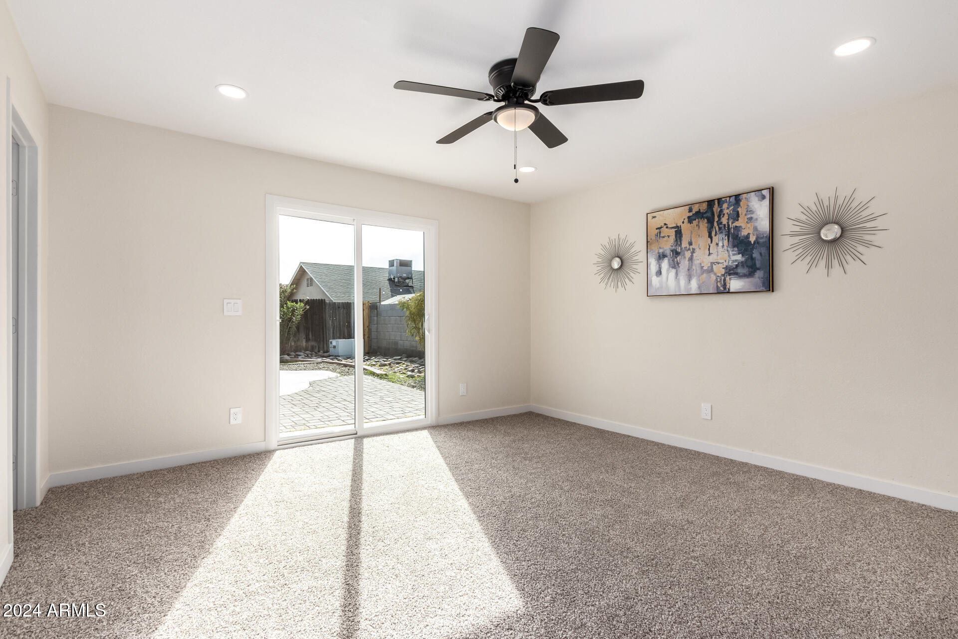 7309 W CLAREMONT Street