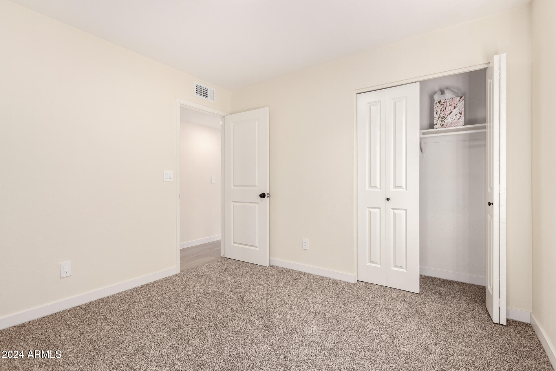 7309 W CLAREMONT Street