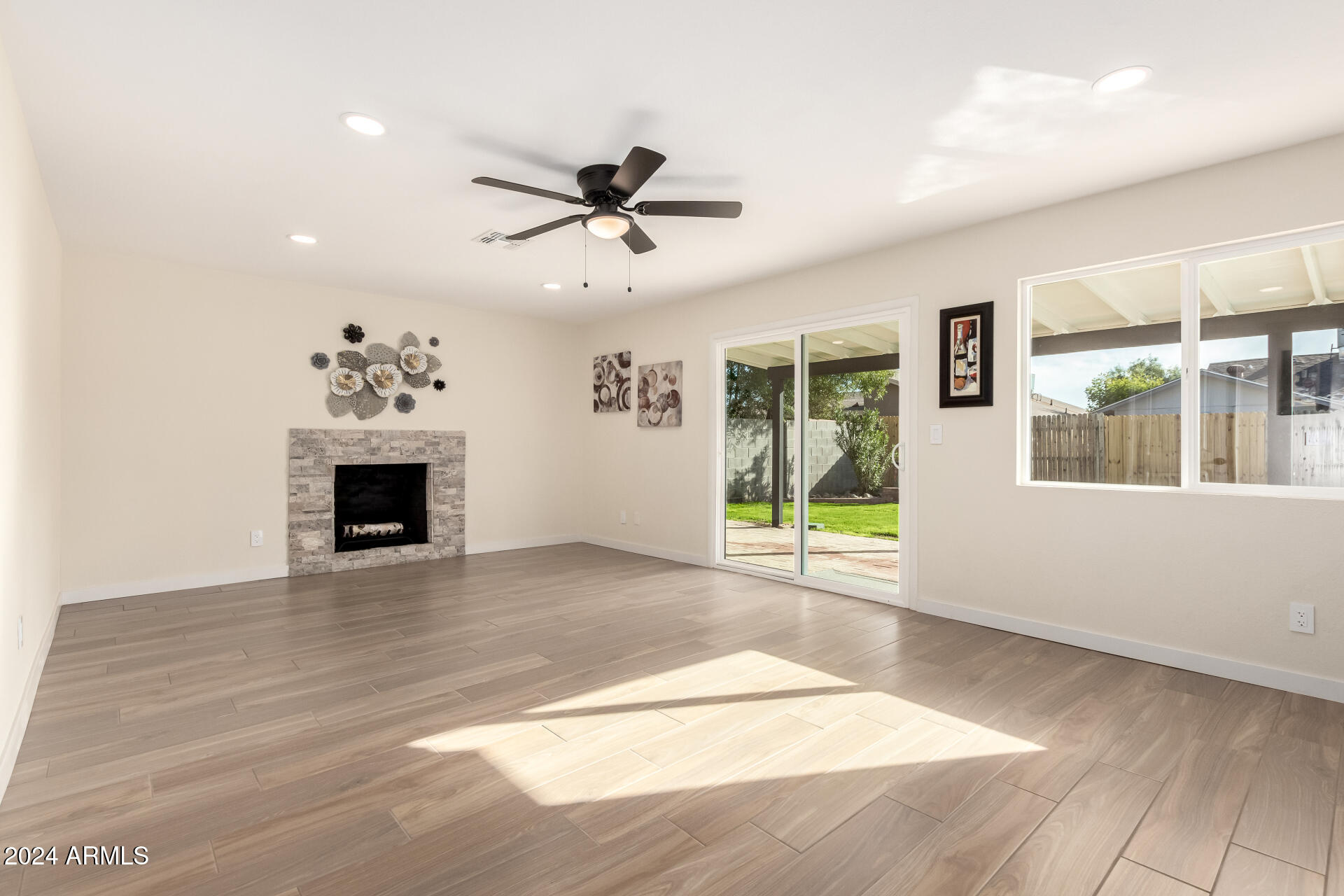 7309 W CLAREMONT Street