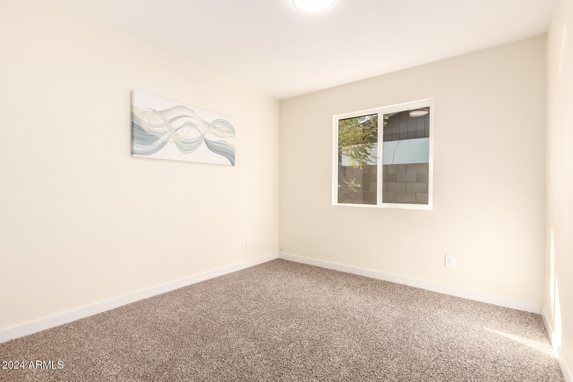 7309 W CLAREMONT Street