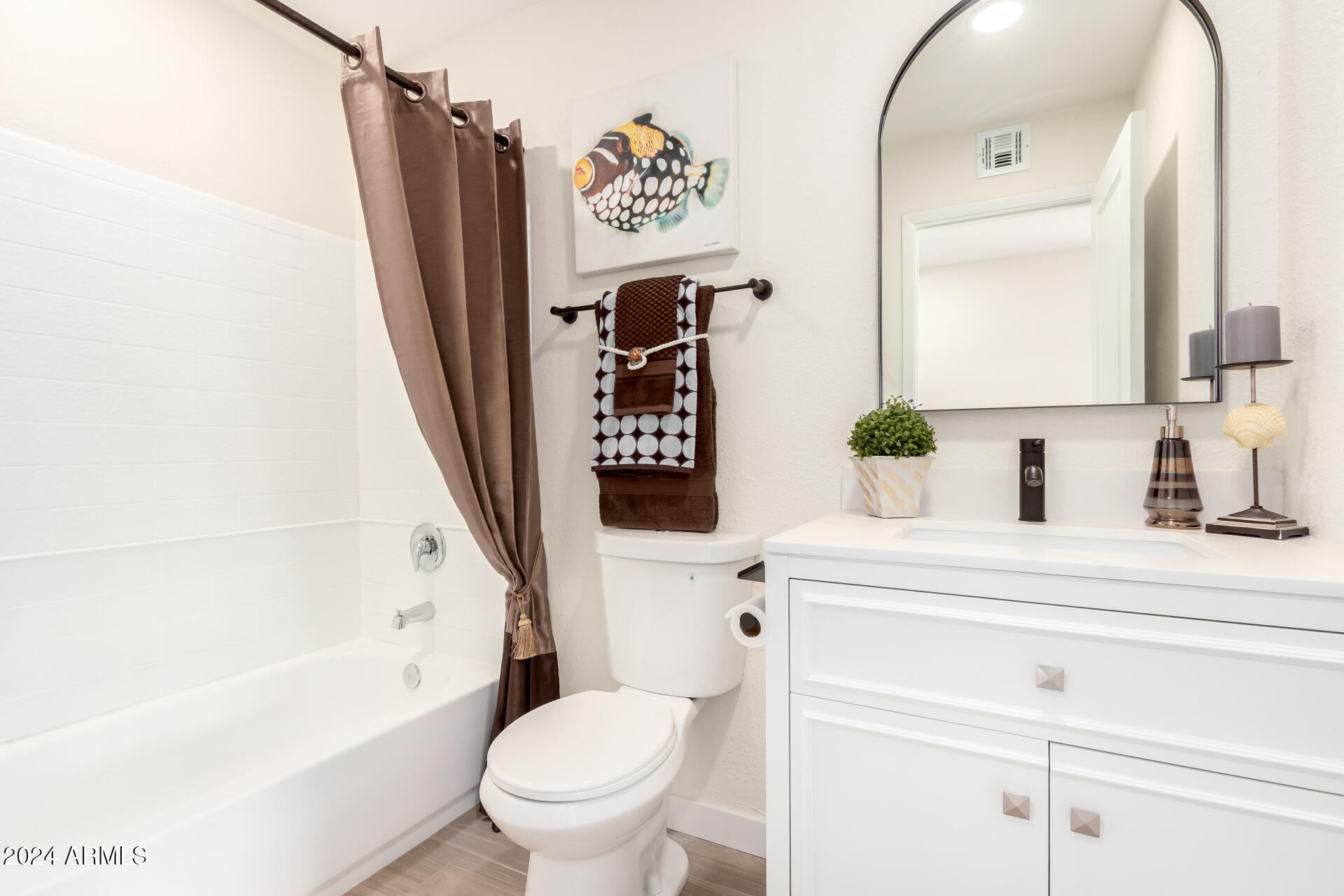 7309 W CLAREMONT Street