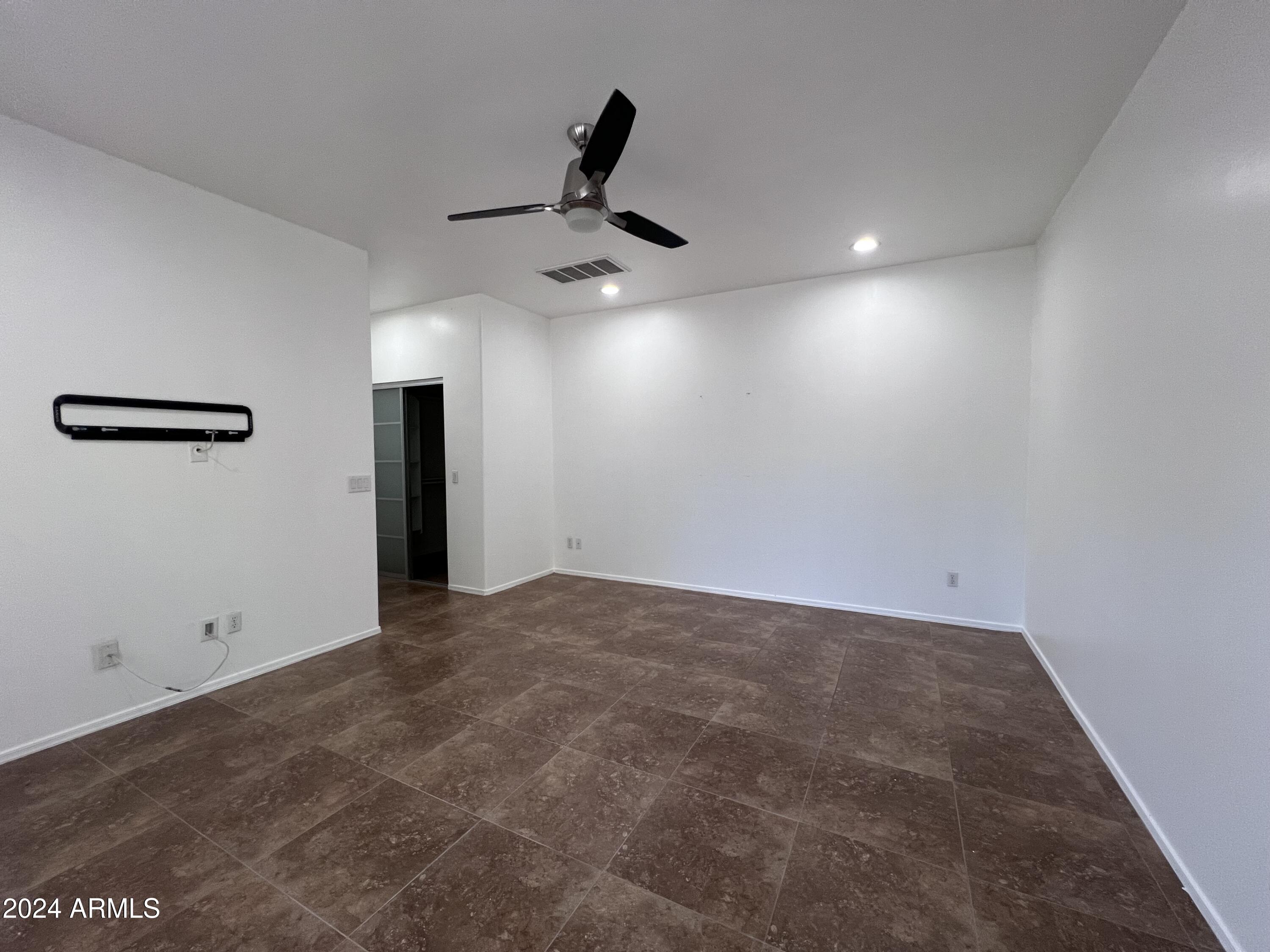 7739 W VIA DEL SOL --