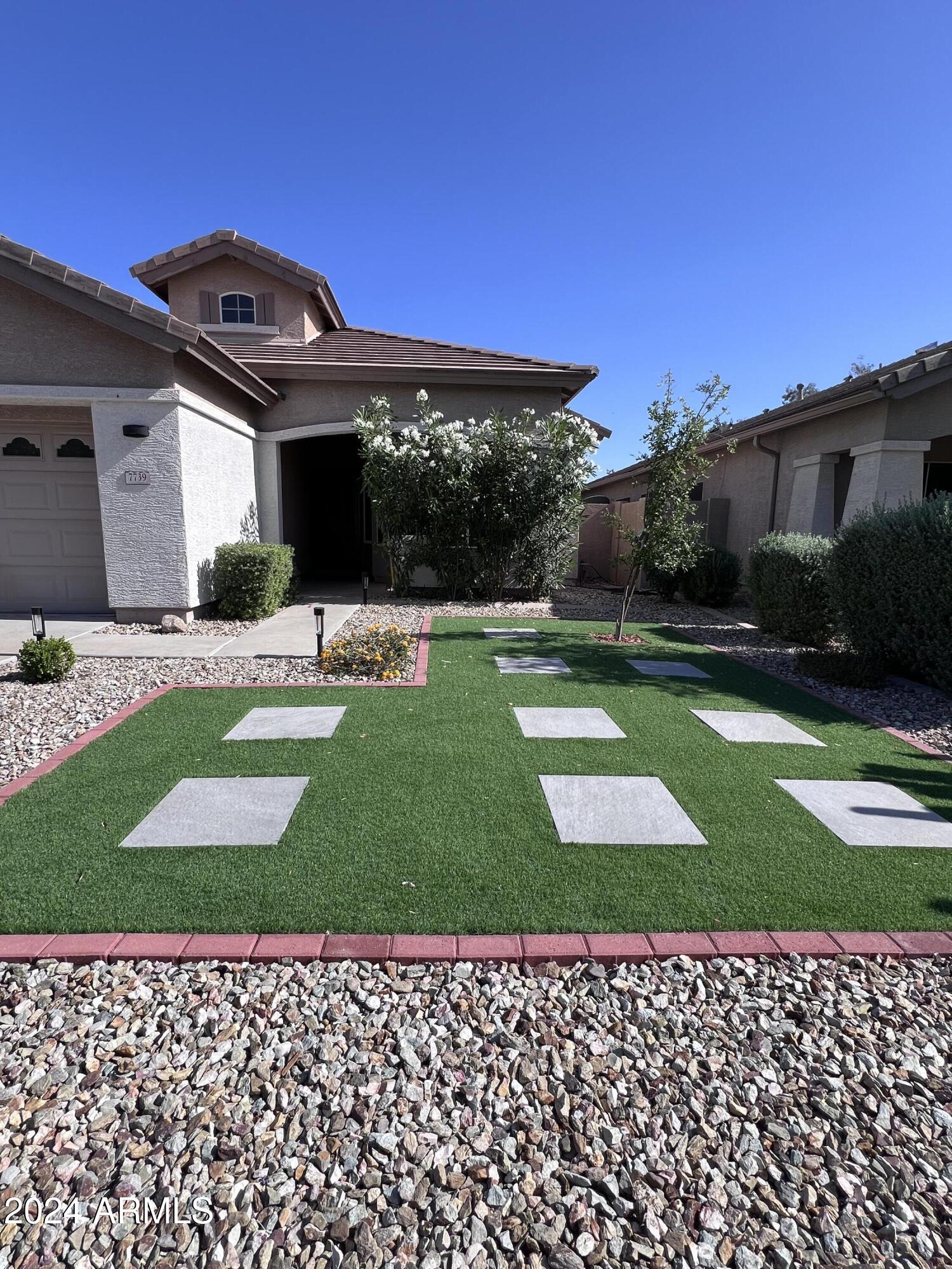 7739 W VIA DEL SOL --