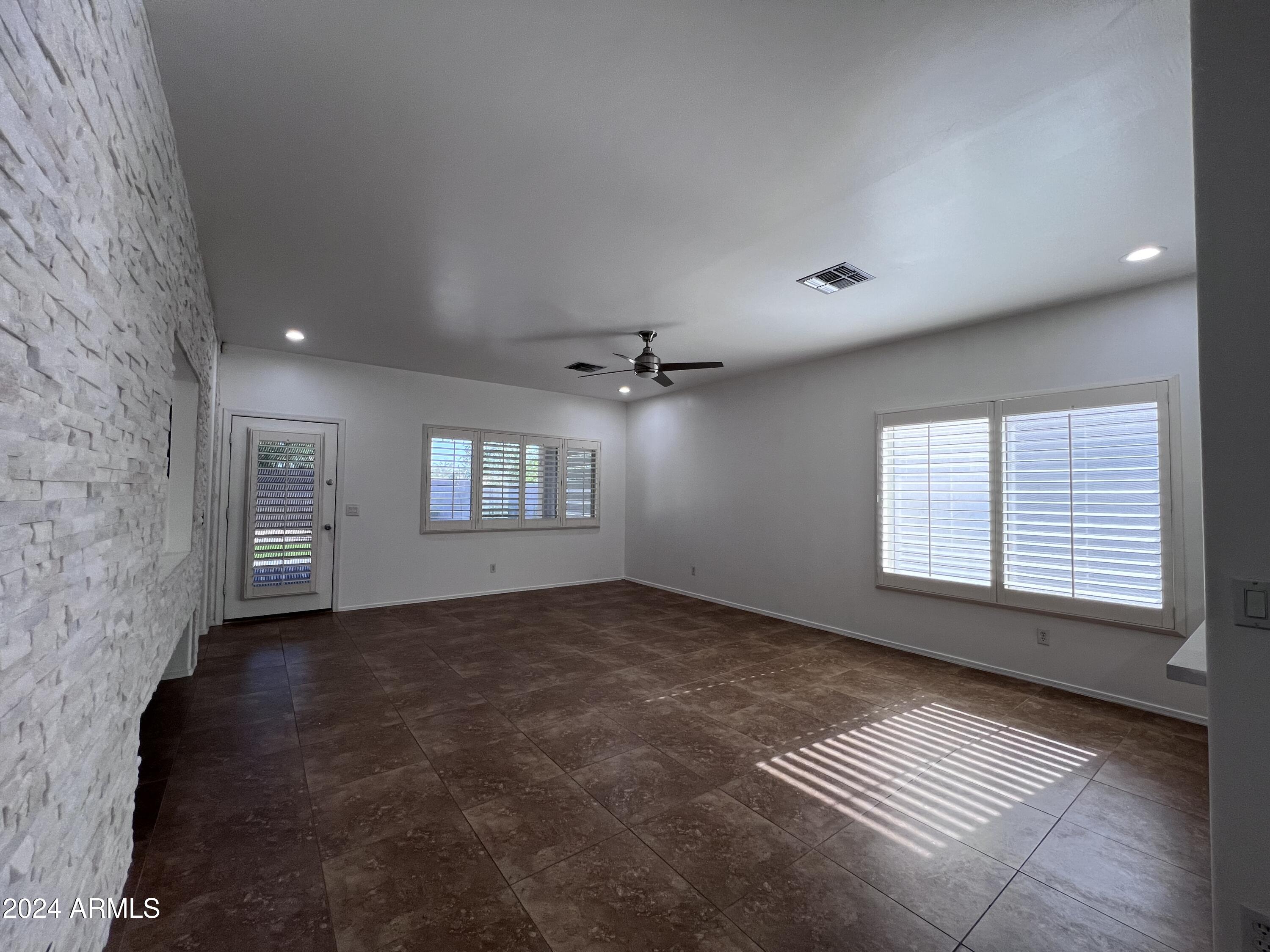 7739 W VIA DEL SOL --