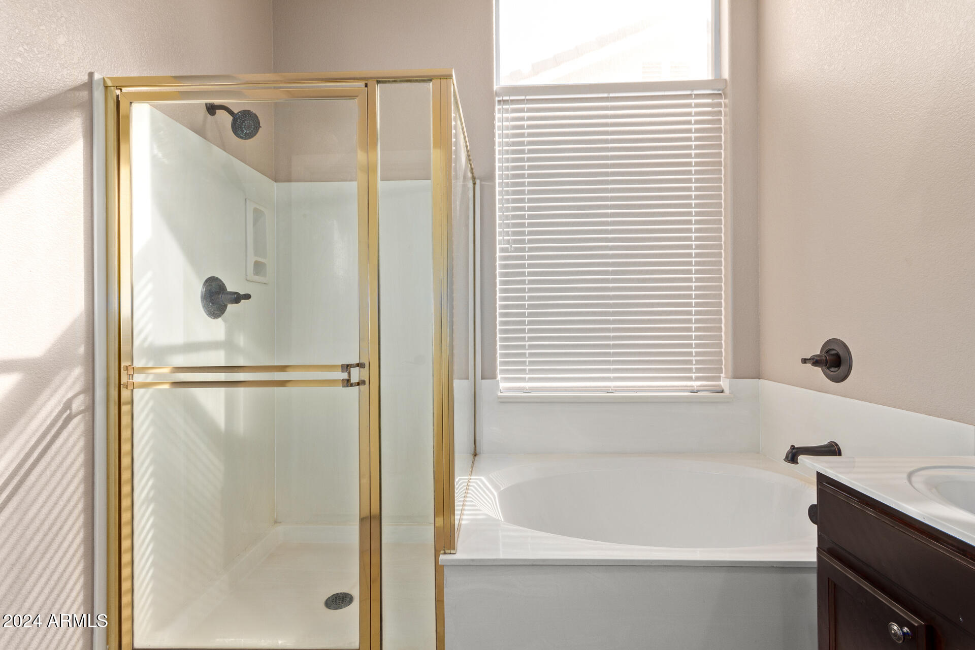 1362 E SHANNON Street