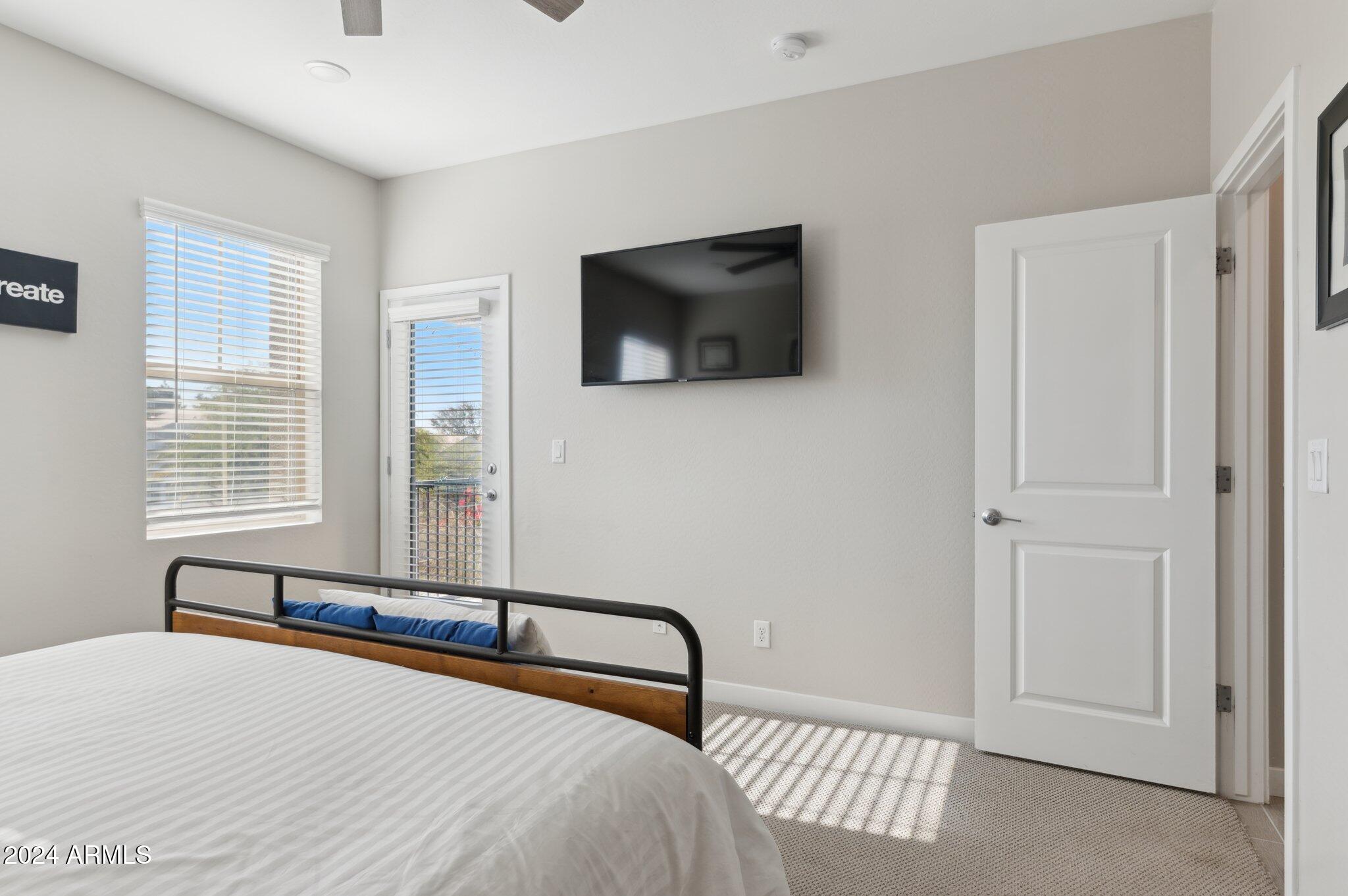 155 N Lakeview Boulevard # 232