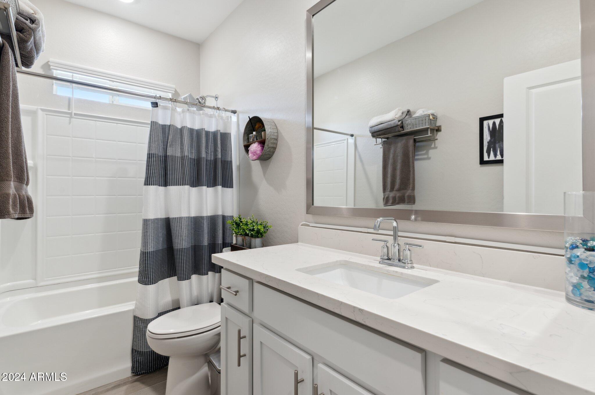 155 N Lakeview Boulevard # 232