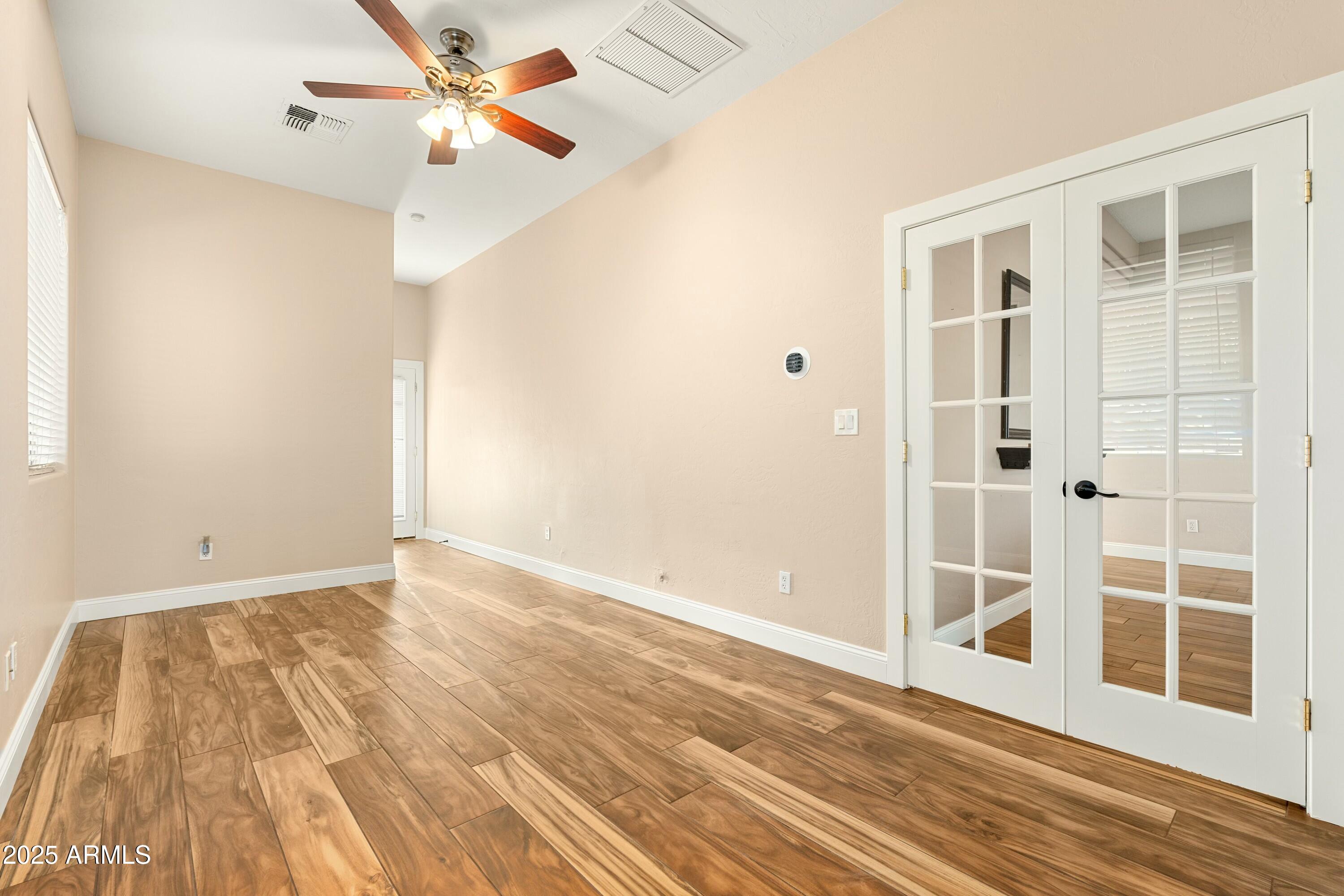 2257 W PERIWINKLE Way