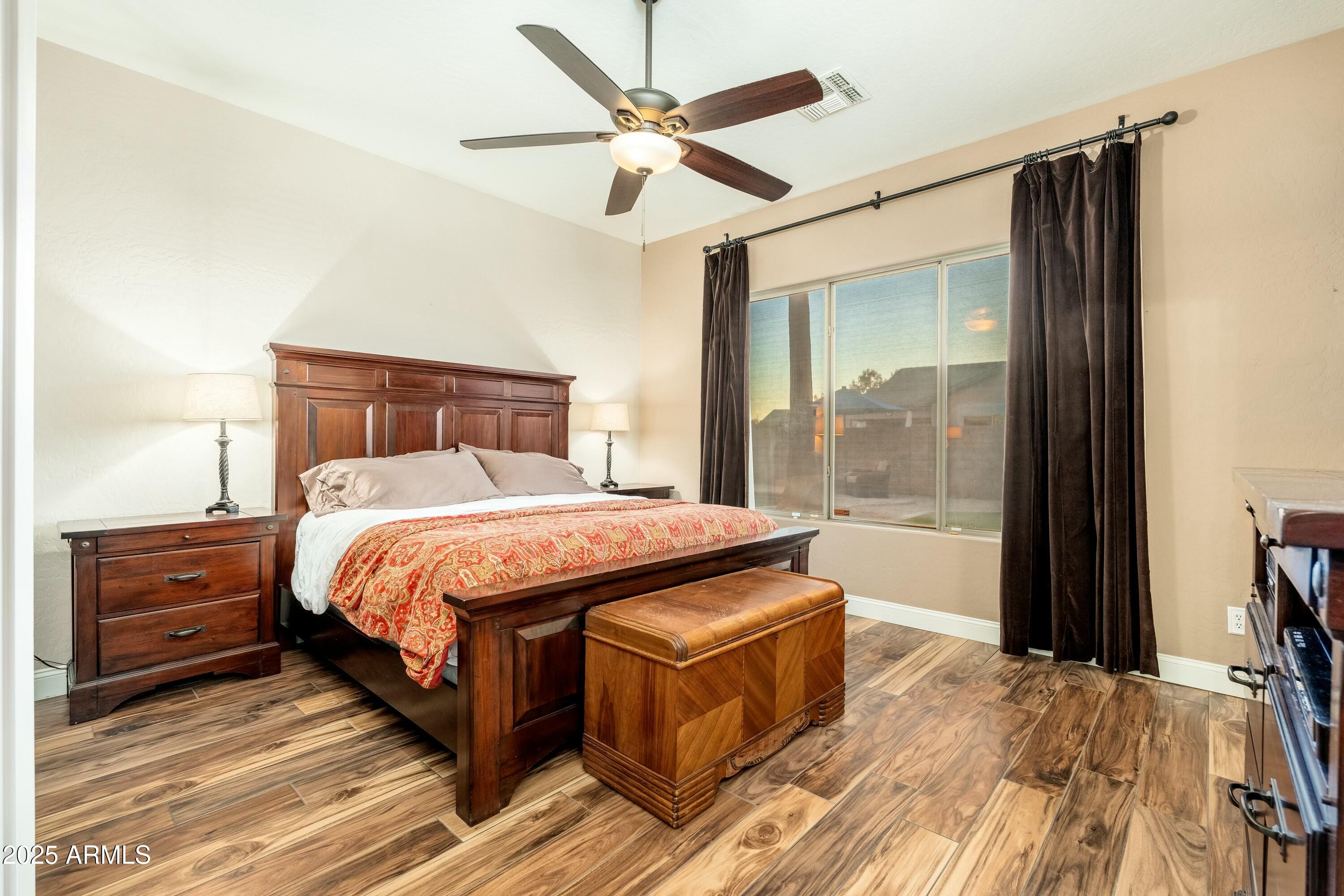 2257 W PERIWINKLE Way