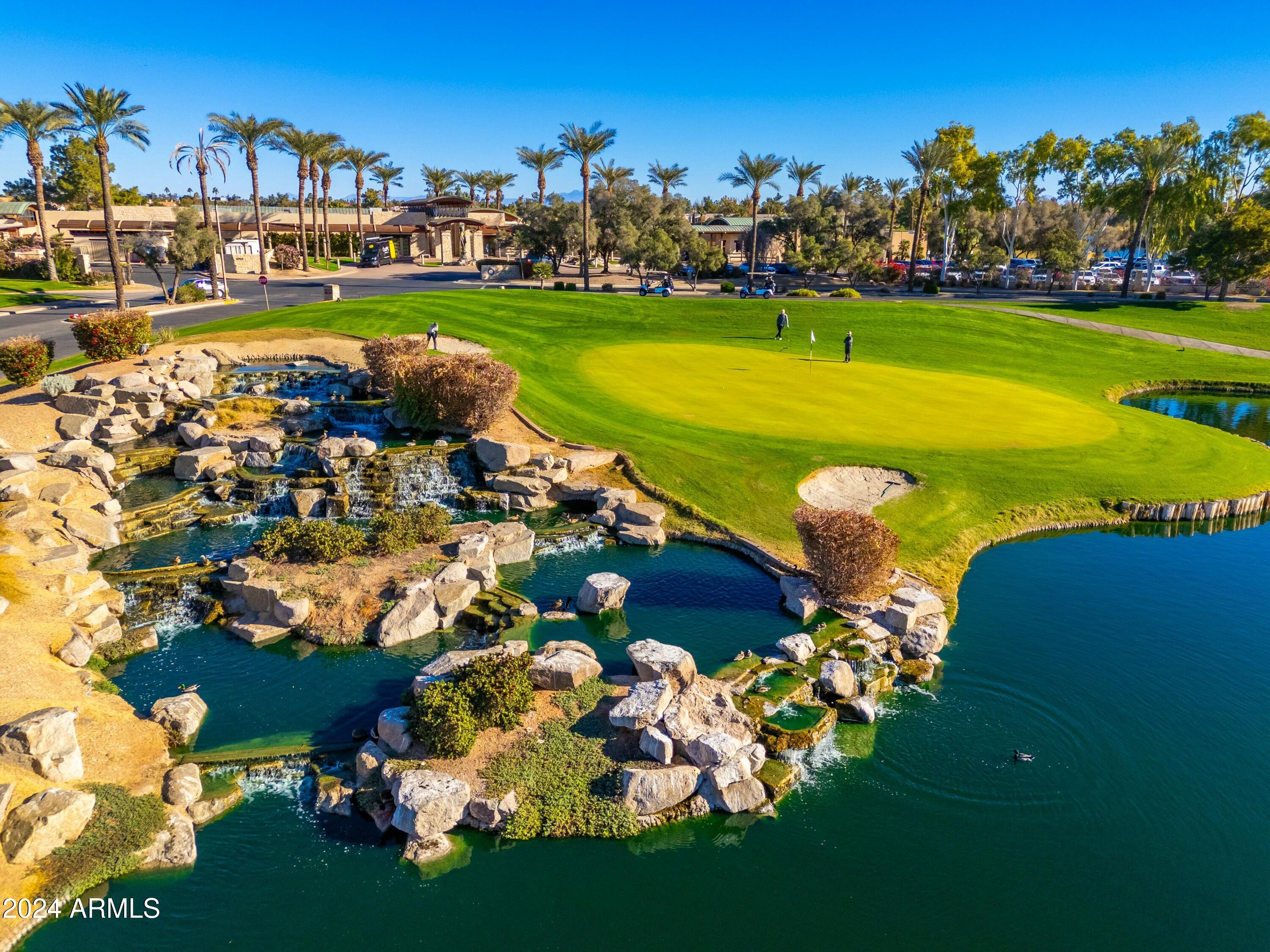 2257 W PERIWINKLE Way