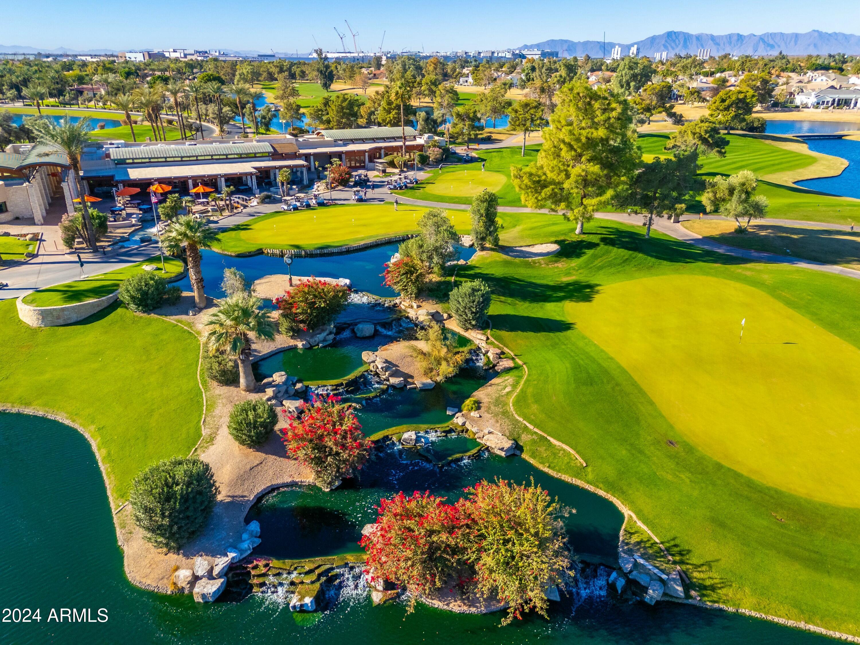 2257 W PERIWINKLE Way