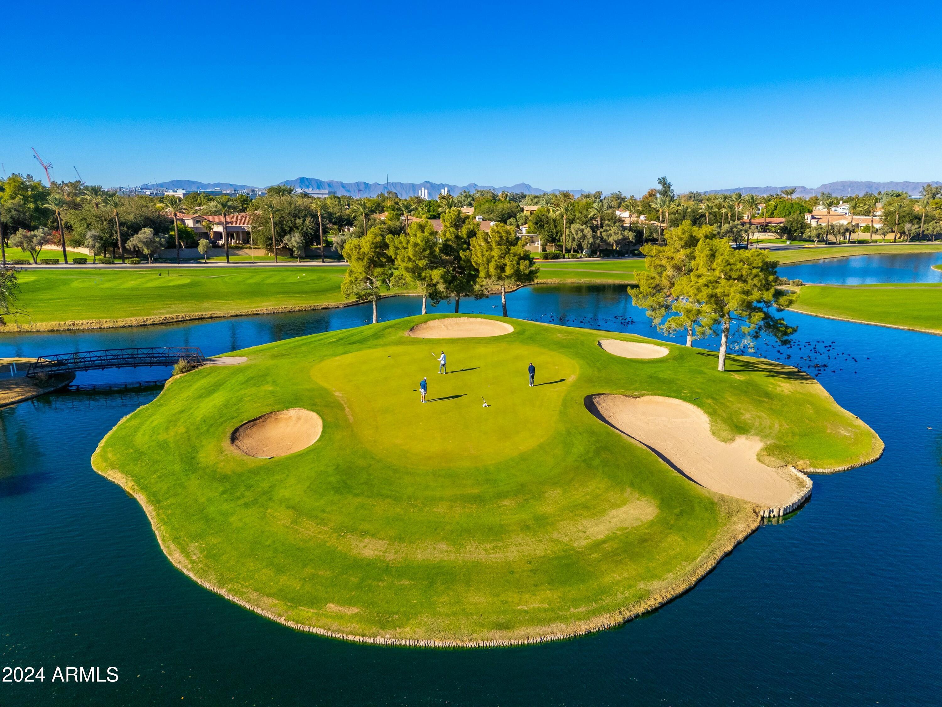 2257 W PERIWINKLE Way