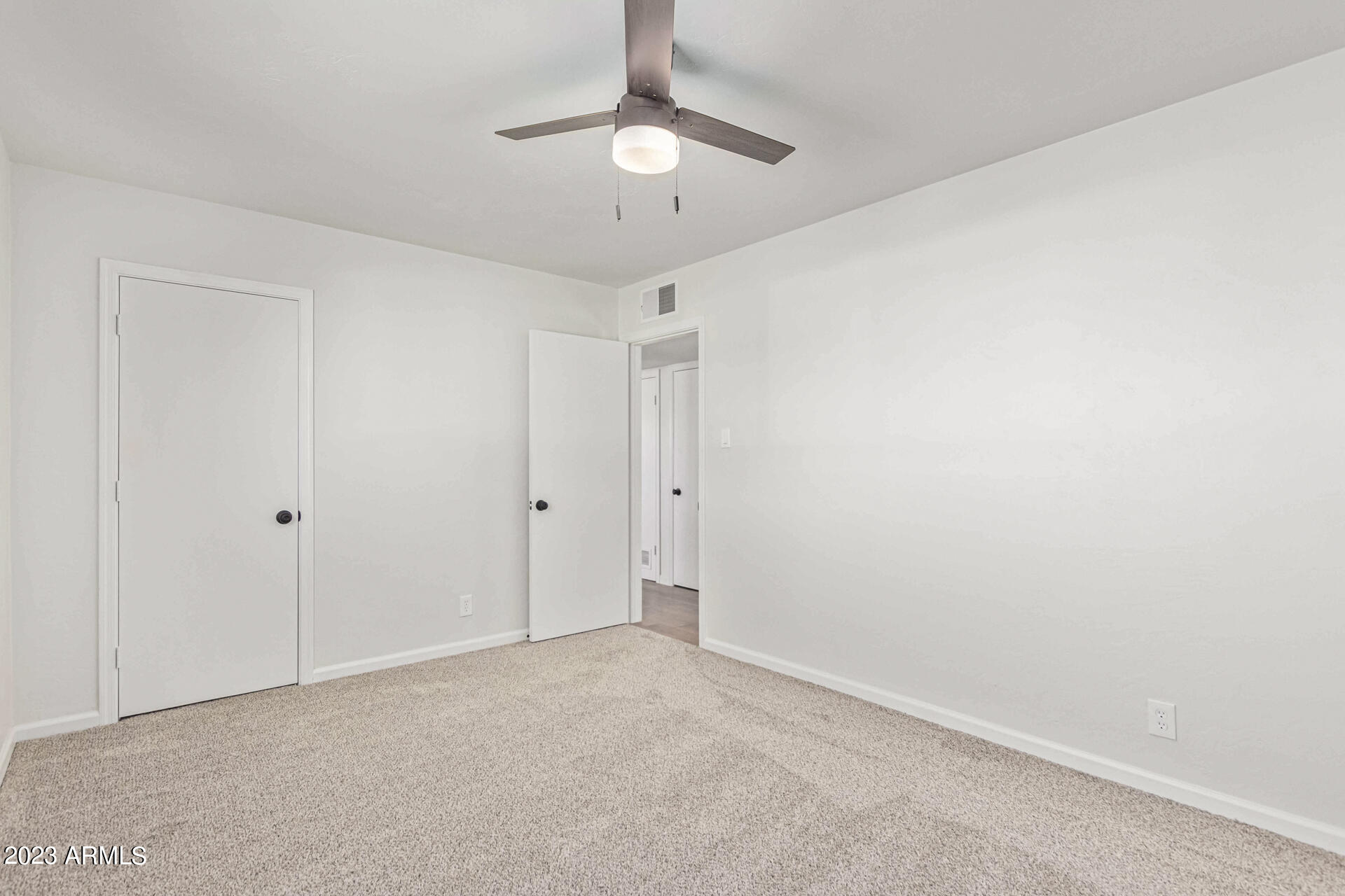 1325 E DON CARLOS Avenue