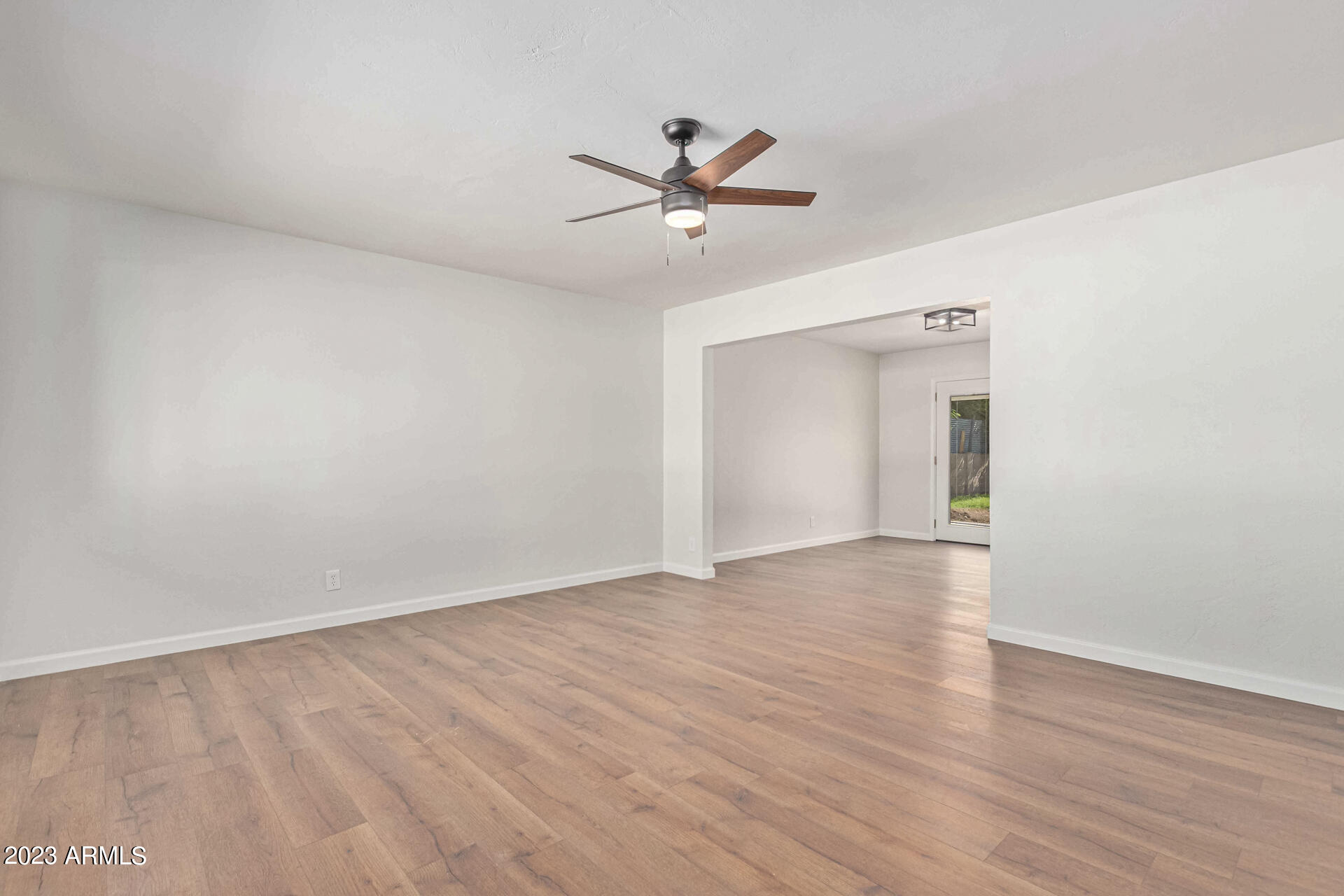 1325 E DON CARLOS Avenue