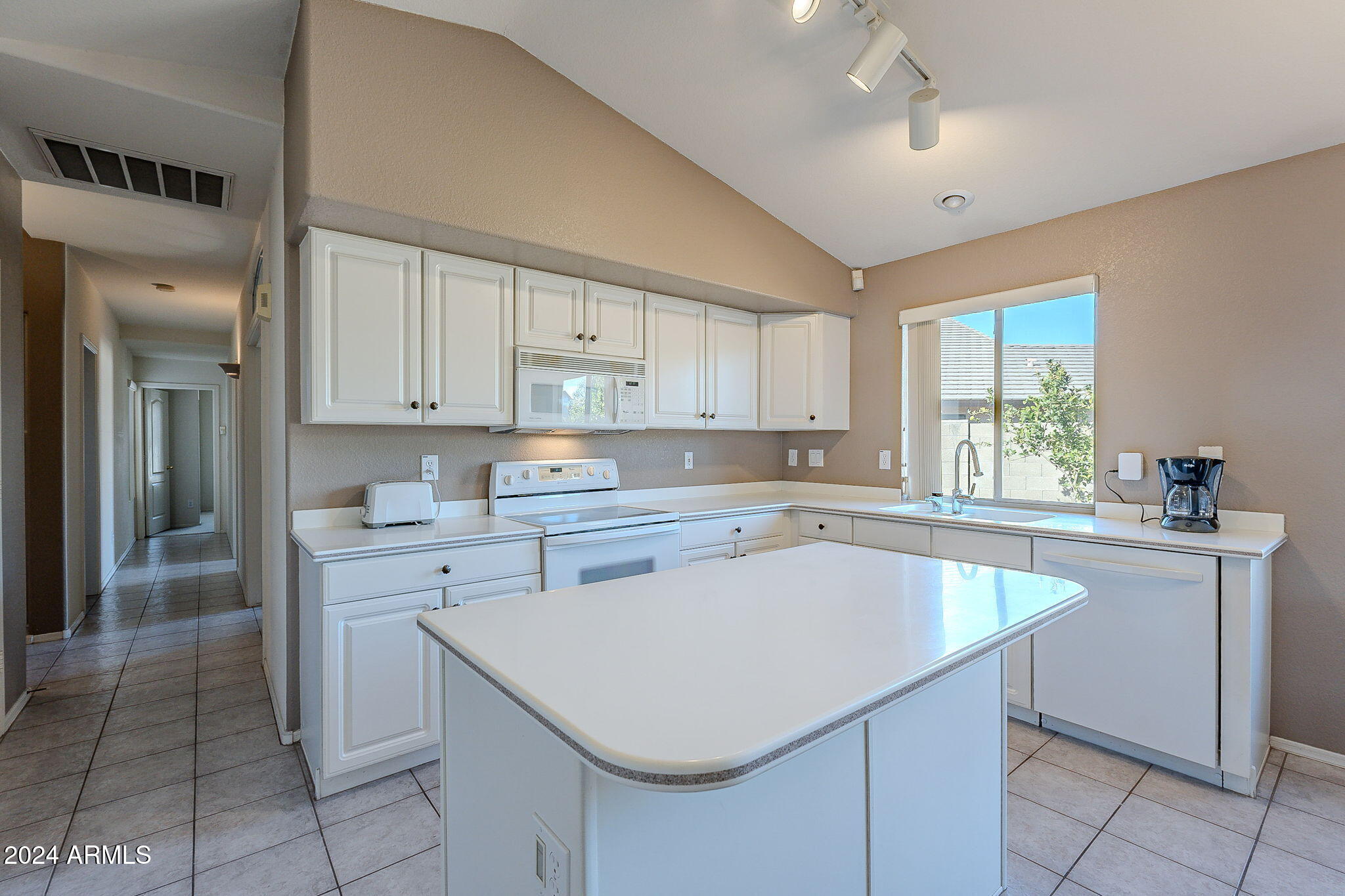 1483 S NIELSON Street