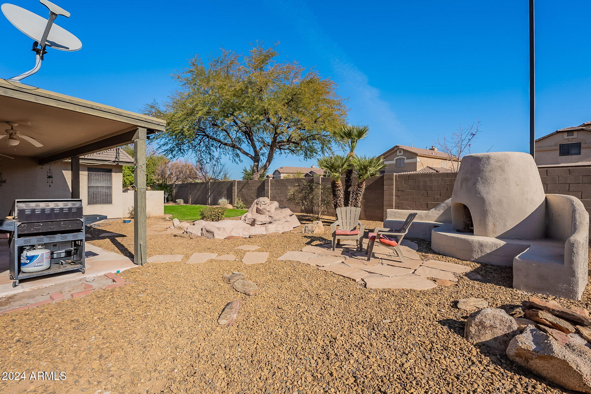 1483 S NIELSON Street