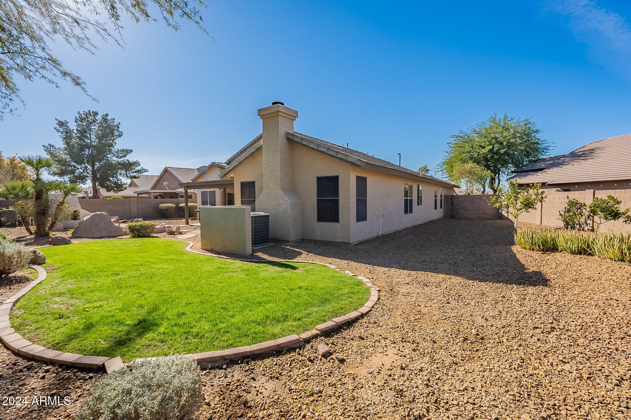 1483 S NIELSON Street