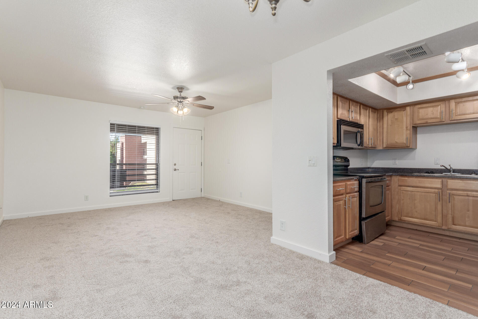 1340 N RECKER Road # 214