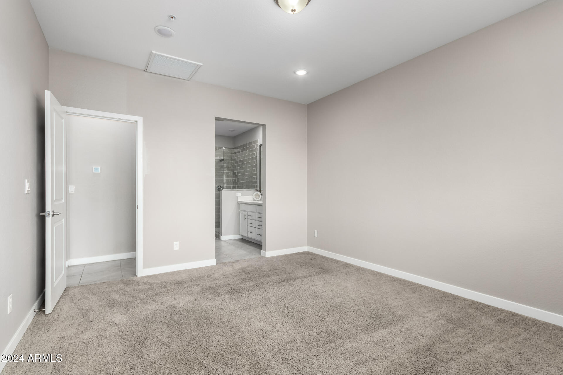 155 N LAKEVIEW Boulevard # 209